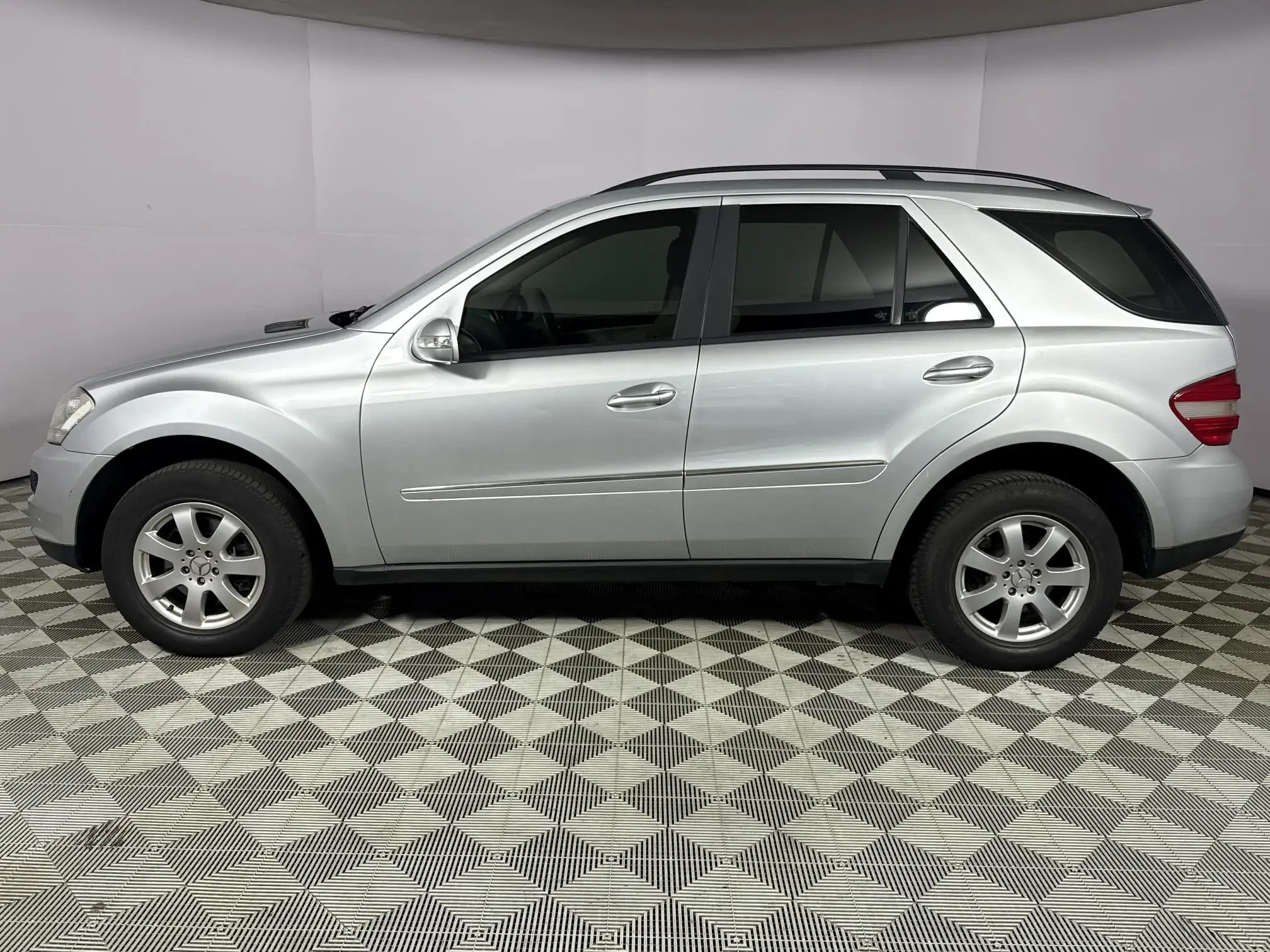 Mercedes-Benz M Class