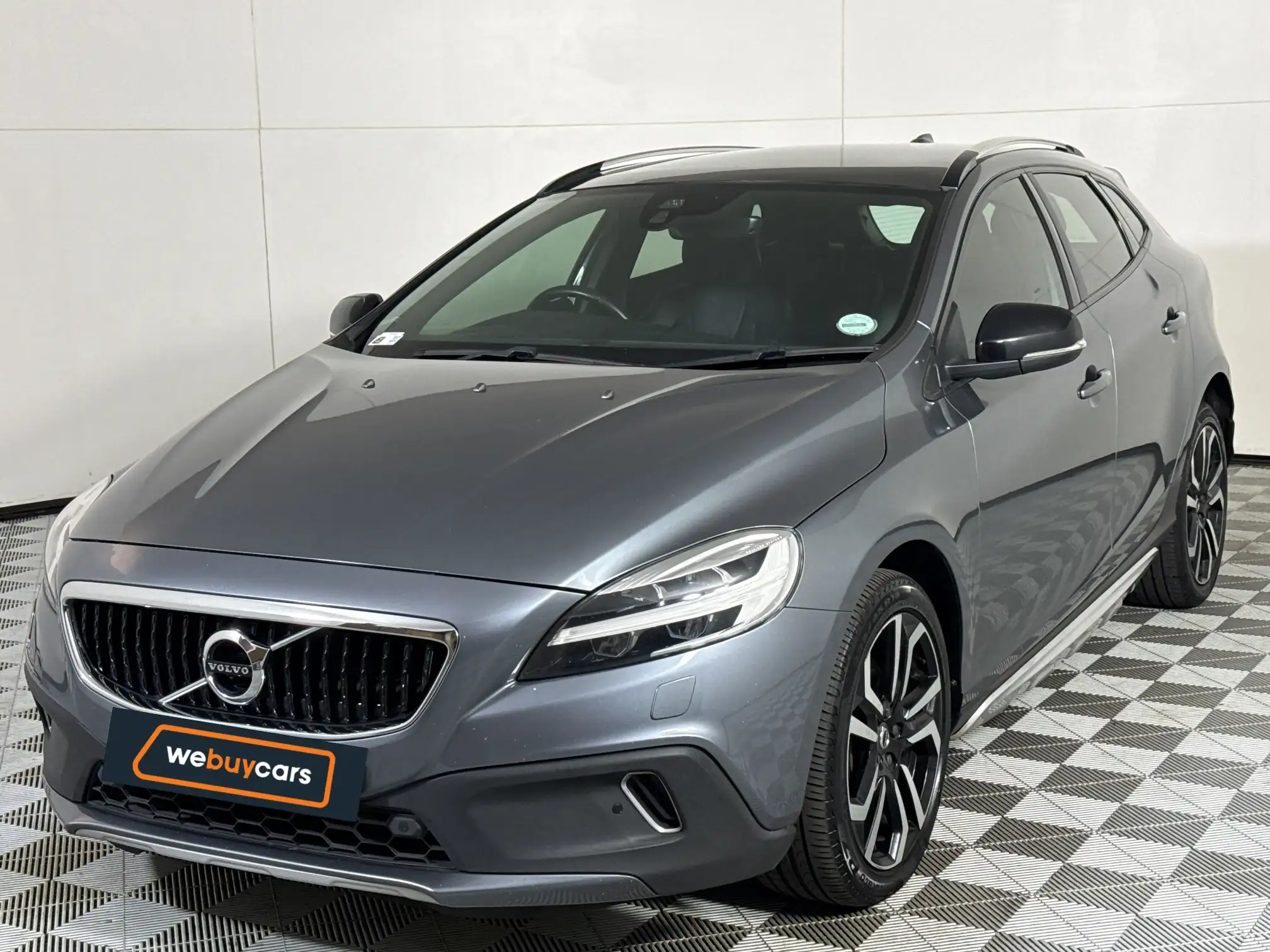 Volvo V40
