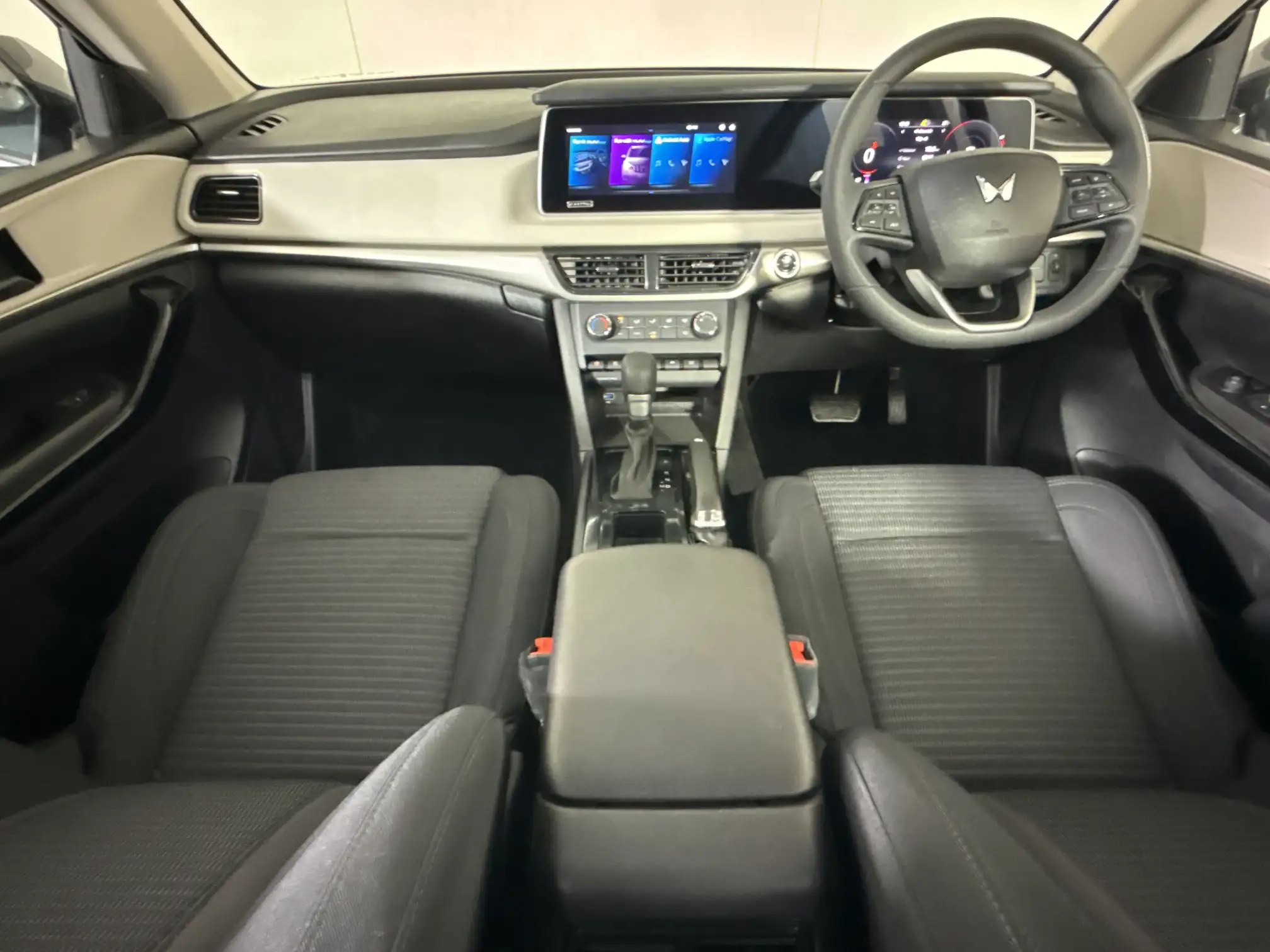 Mahindra XUV 700