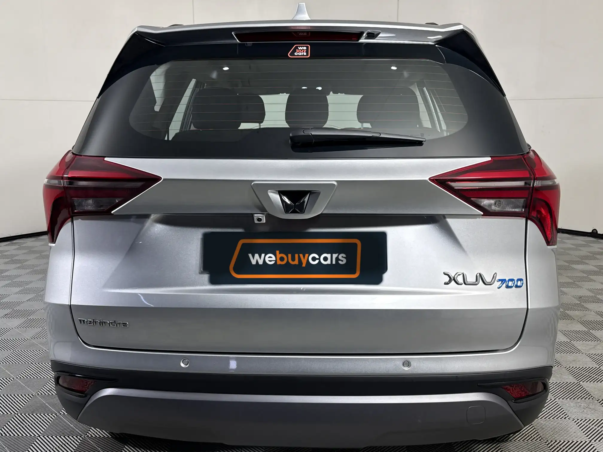 Mahindra XUV 700