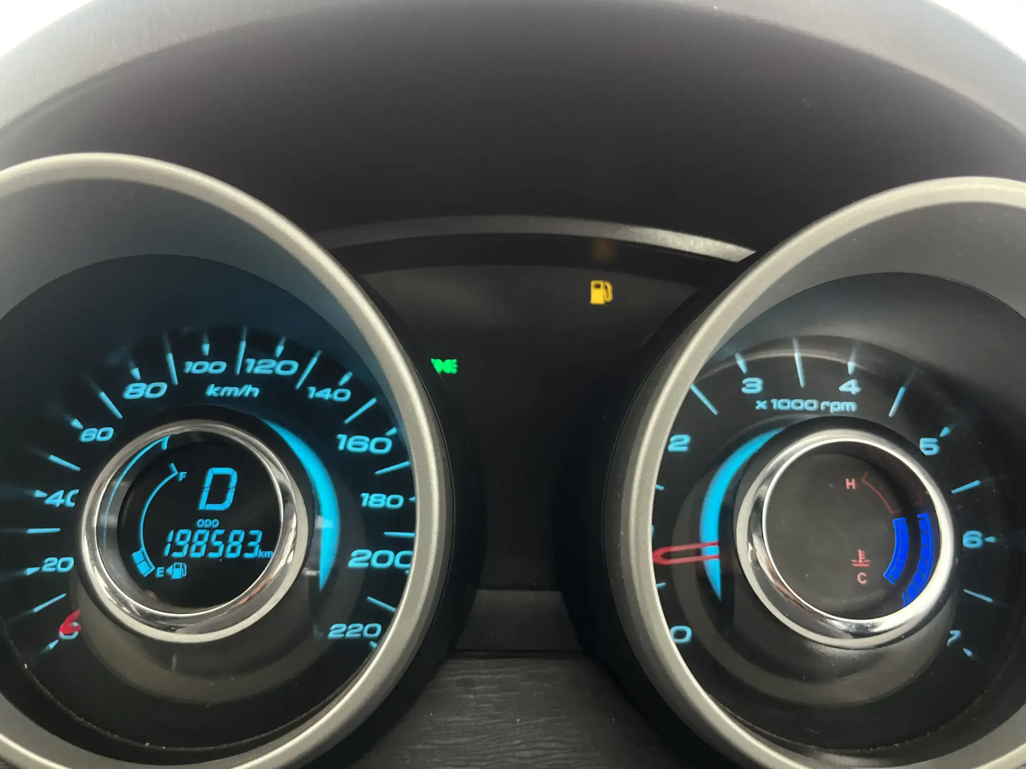 Mahindra XUV