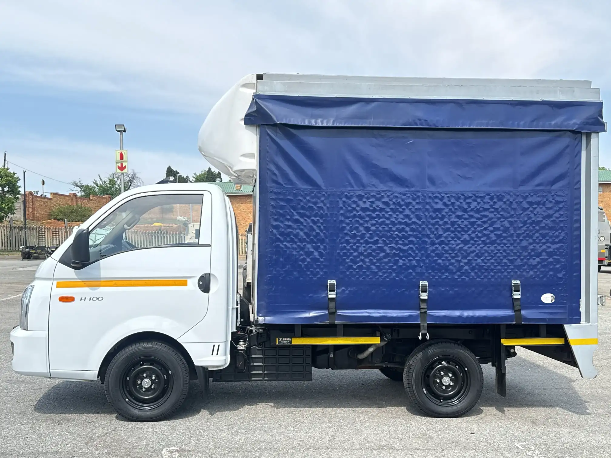 Hyundai H100