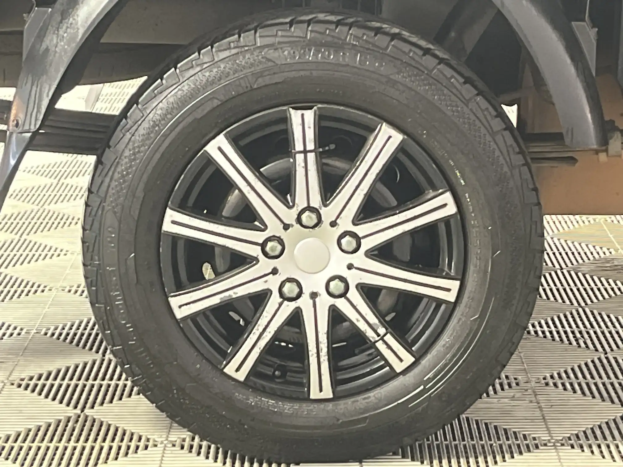 Hyundai H100