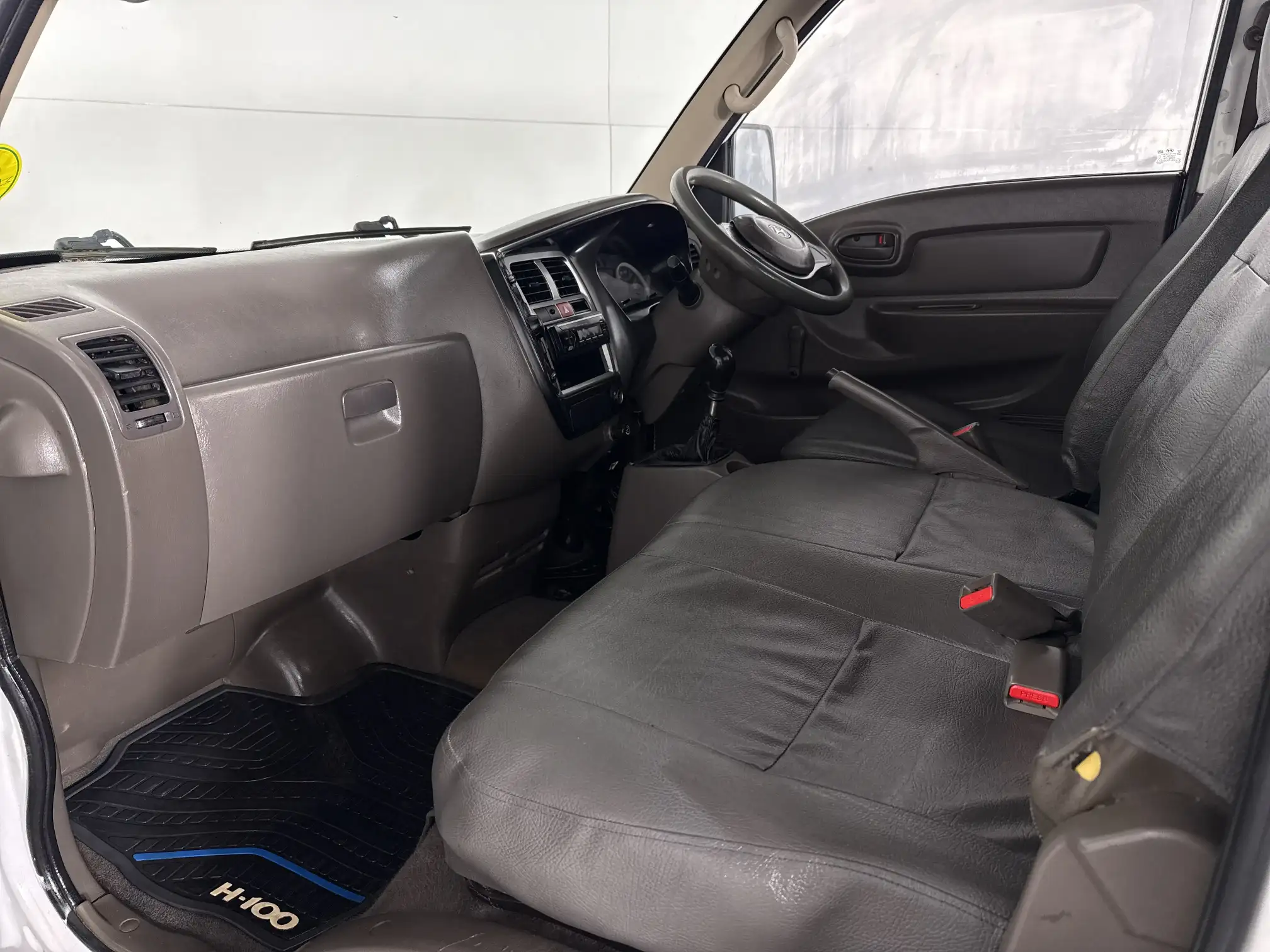 Hyundai H100