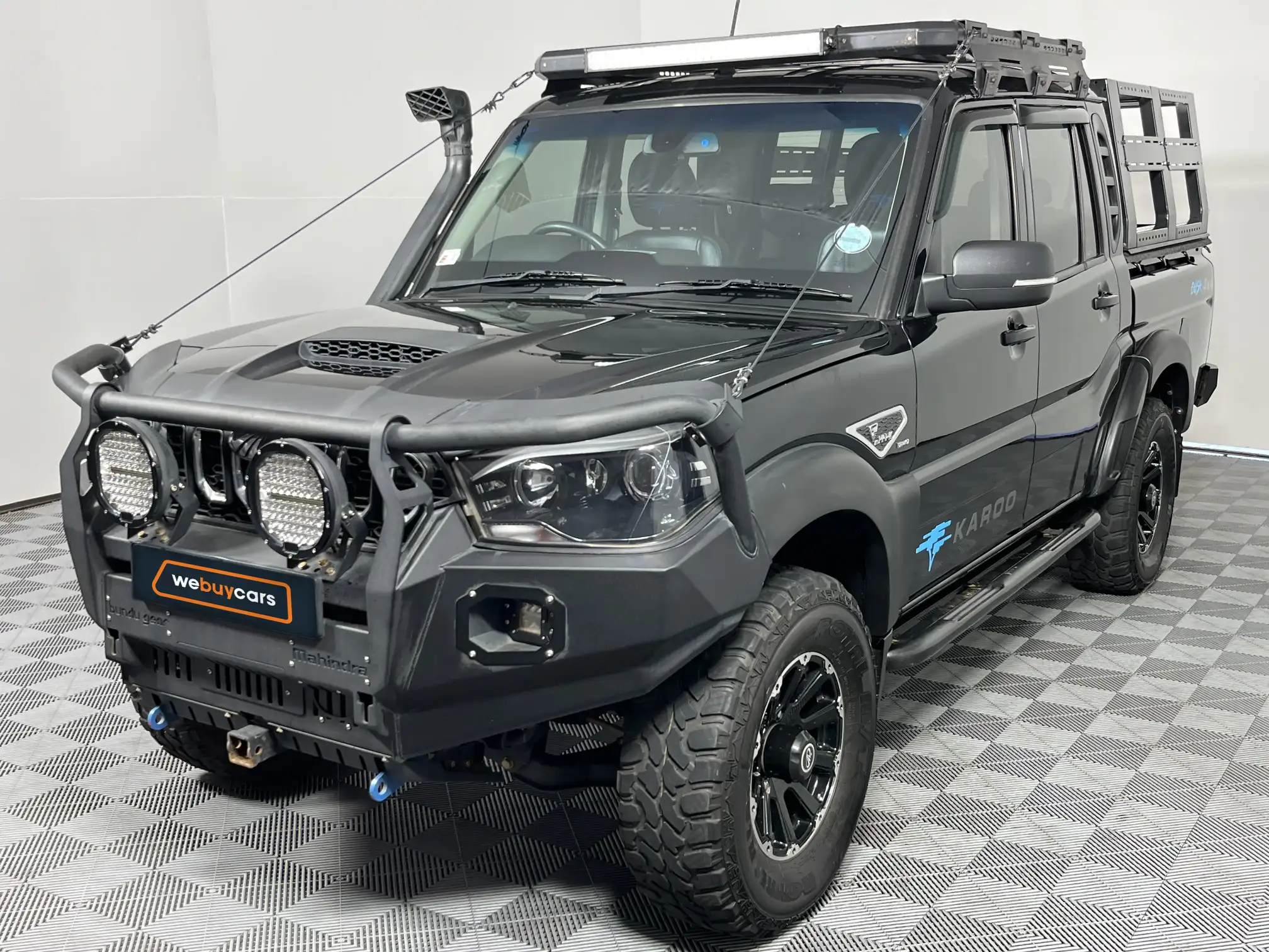 2022 Mahindra PIK UP