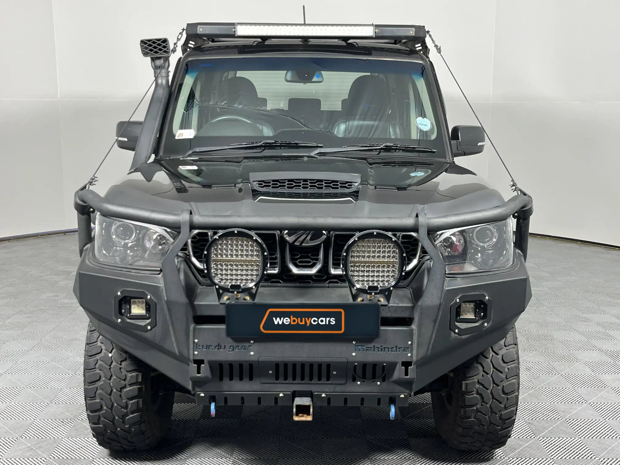 Mahindra PIK UP