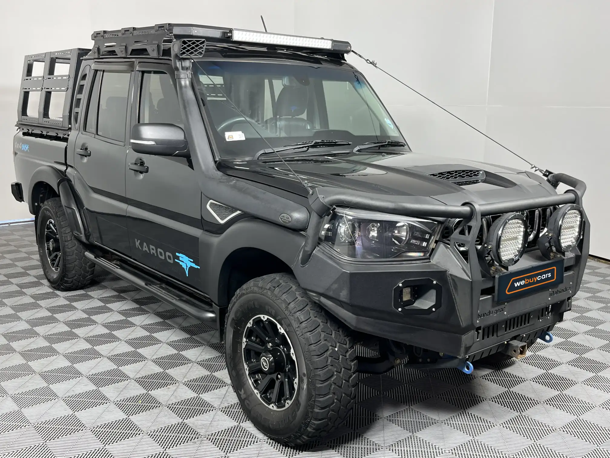 Mahindra PIK UP