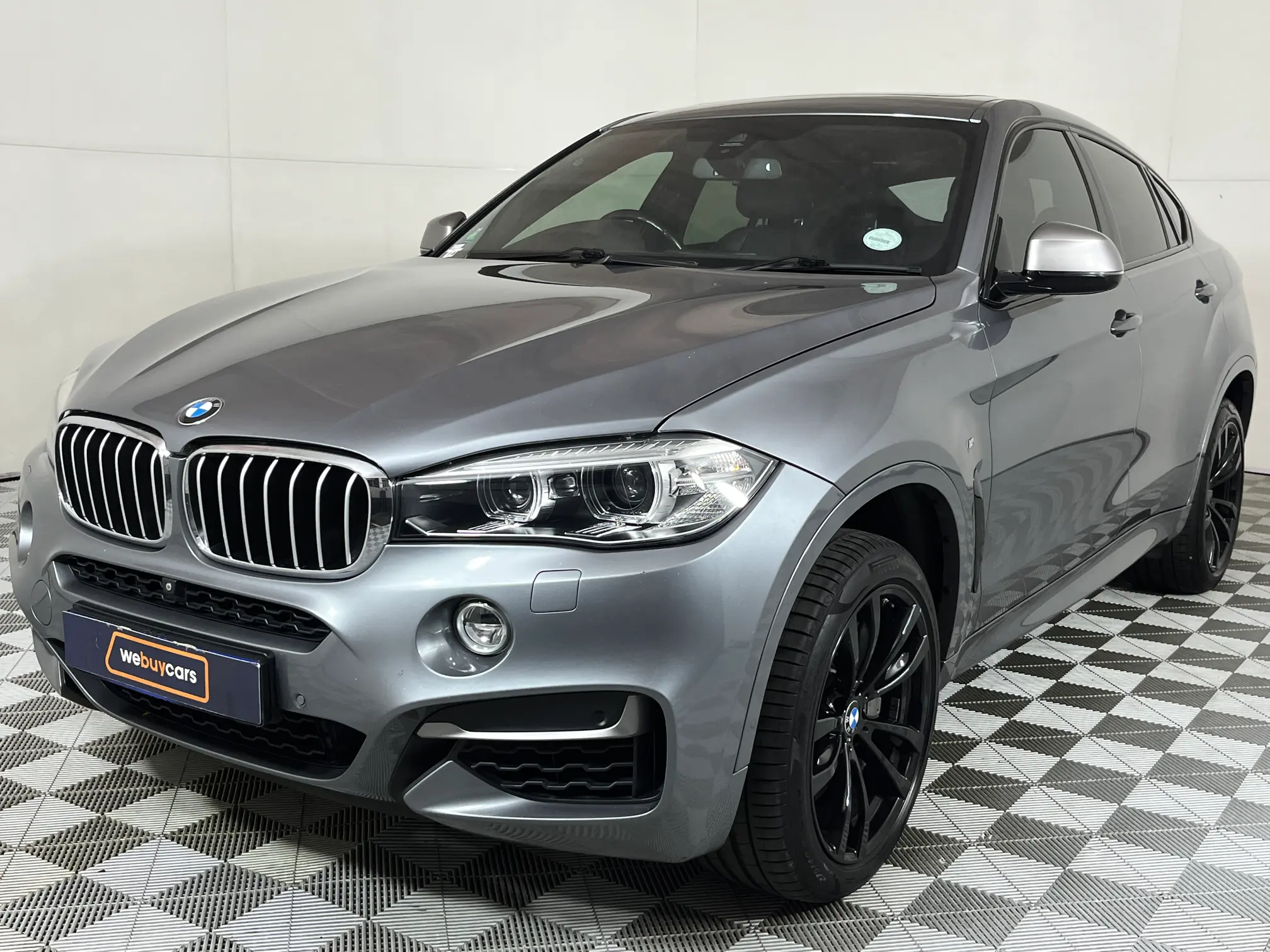 2017 BMW X6 M50d (F16)