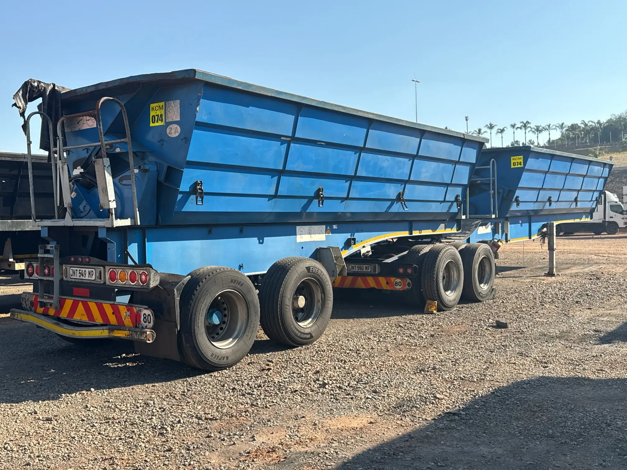 SA Truck Bodies side tipper