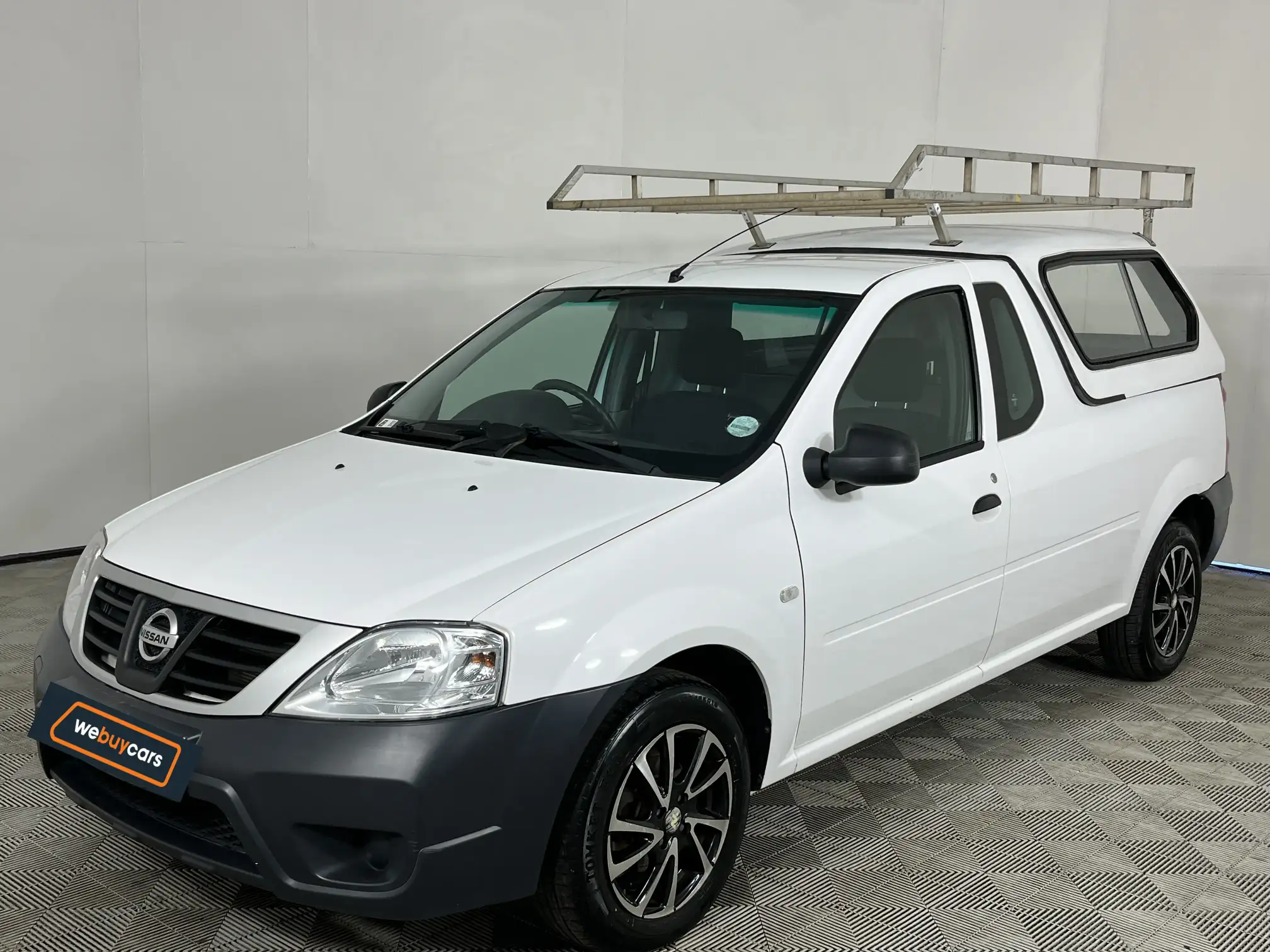 2023 Nissan NP200