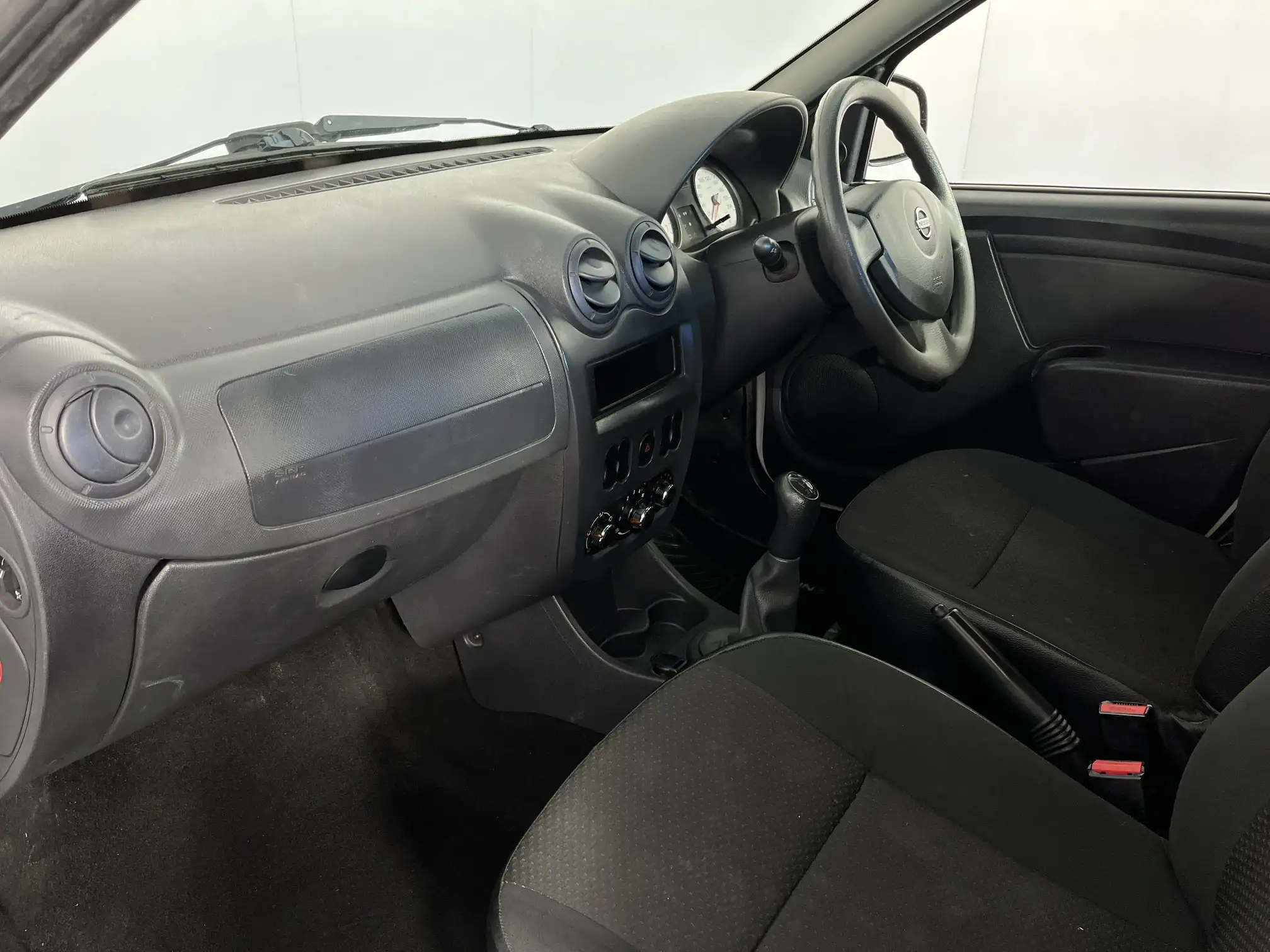 Nissan NP200