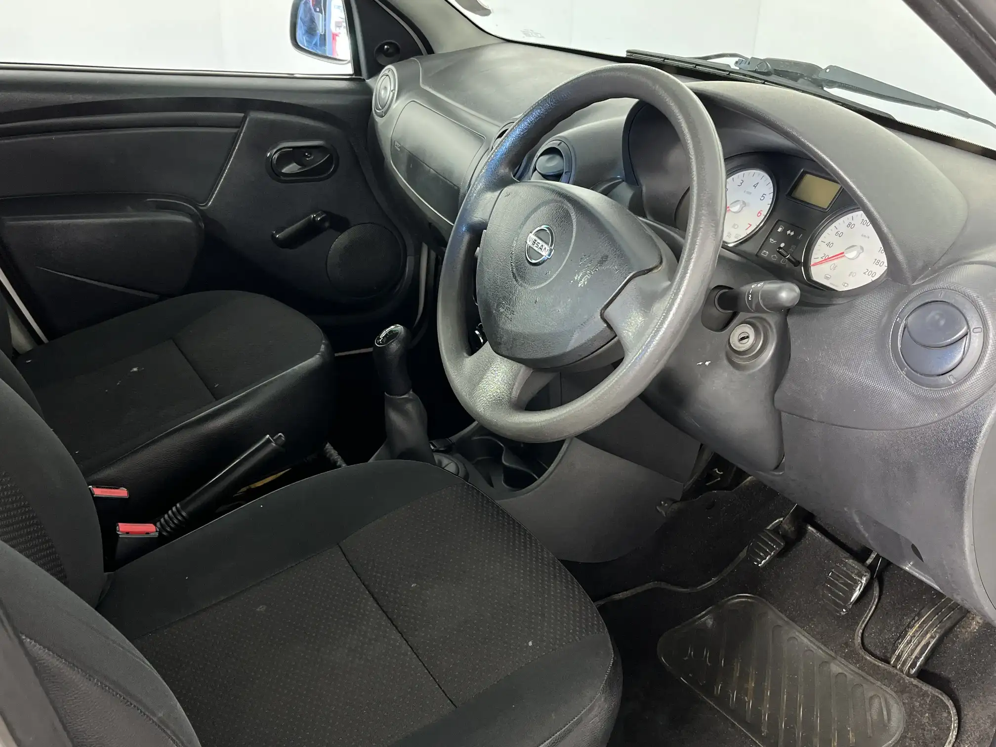 Nissan NP200