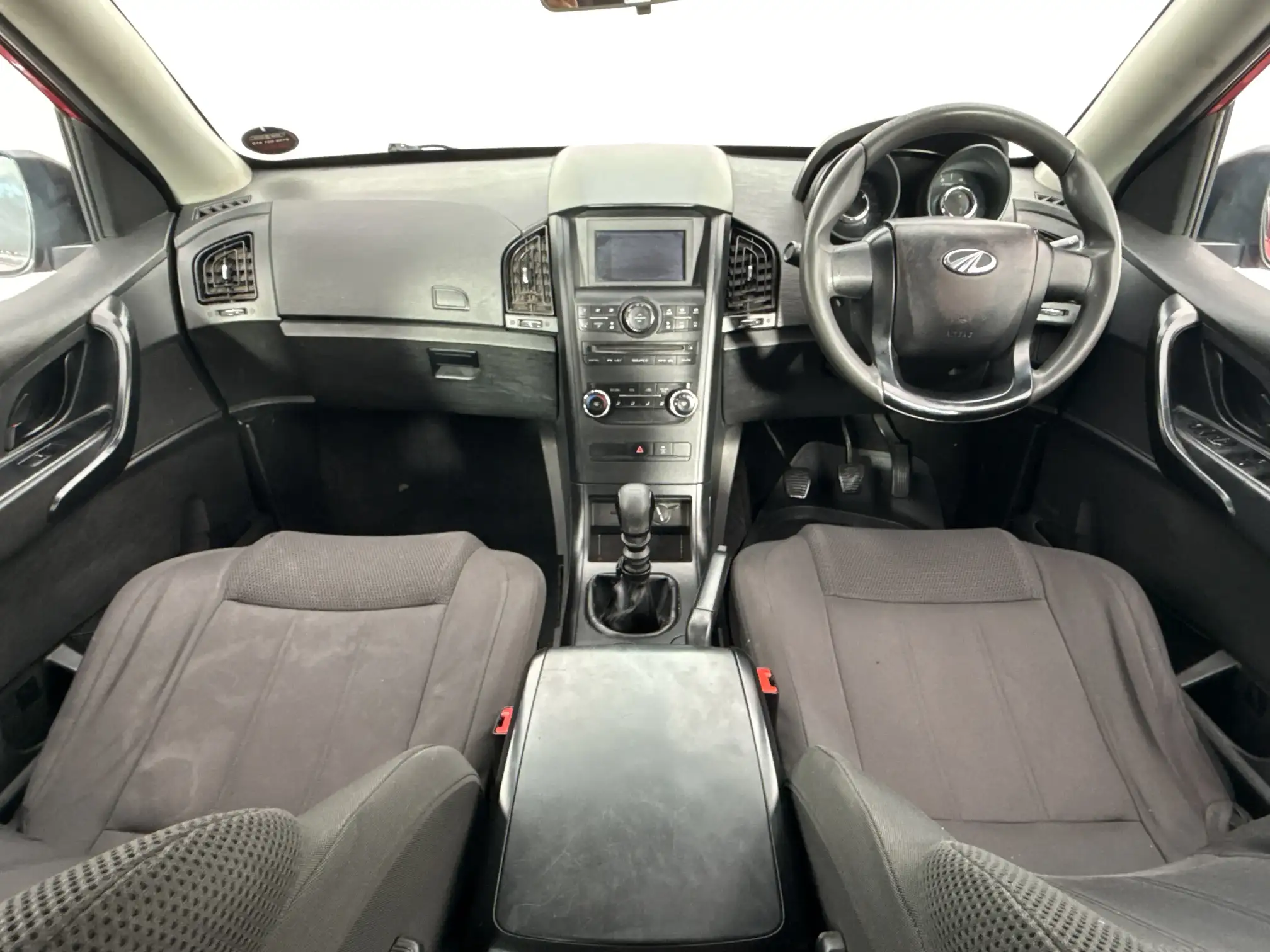 Mahindra XUV