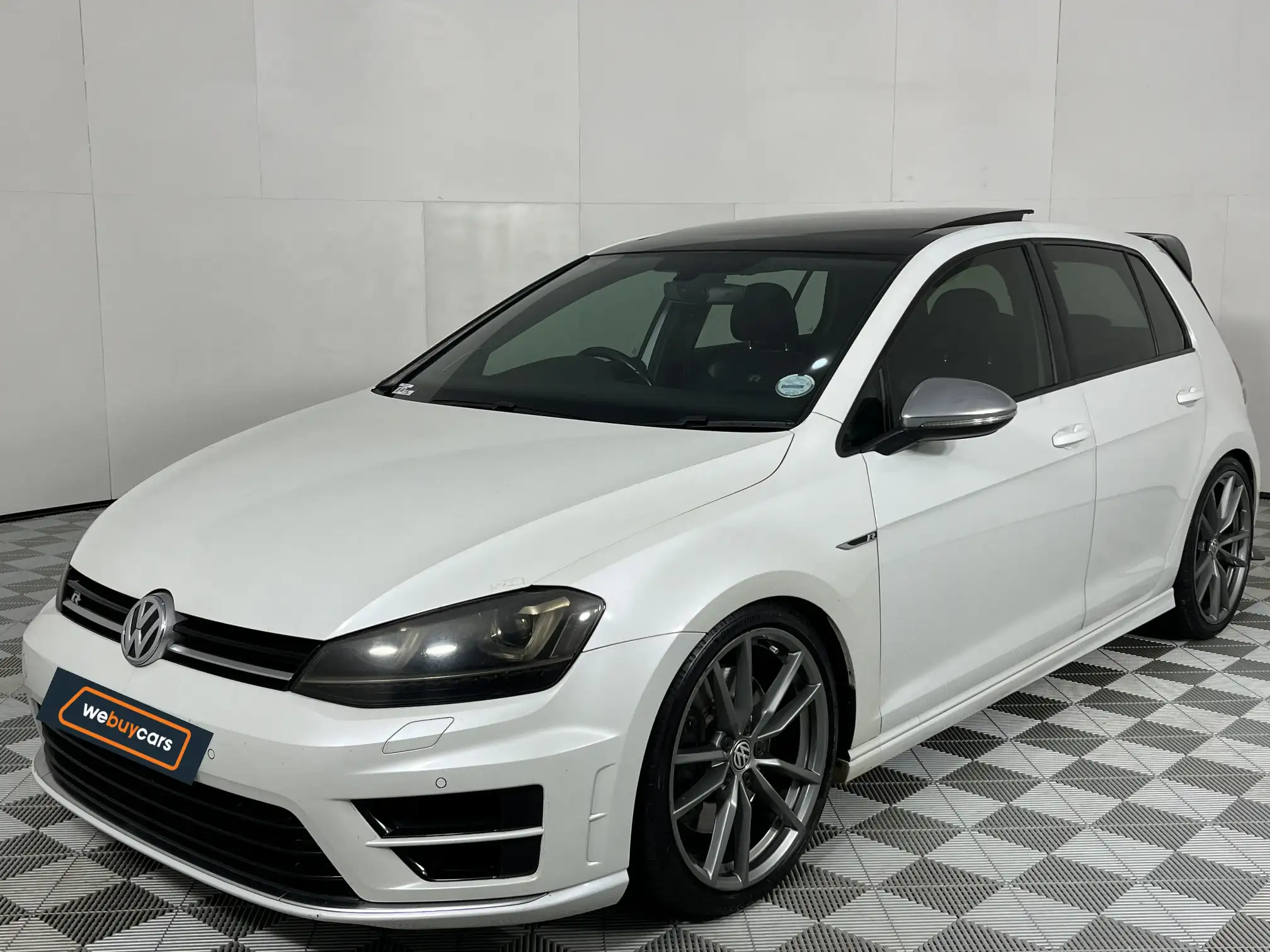2017 Volkswagen Golf 7 2.0 TSI R DSG at Gqeberha (EC) for sale R392900
