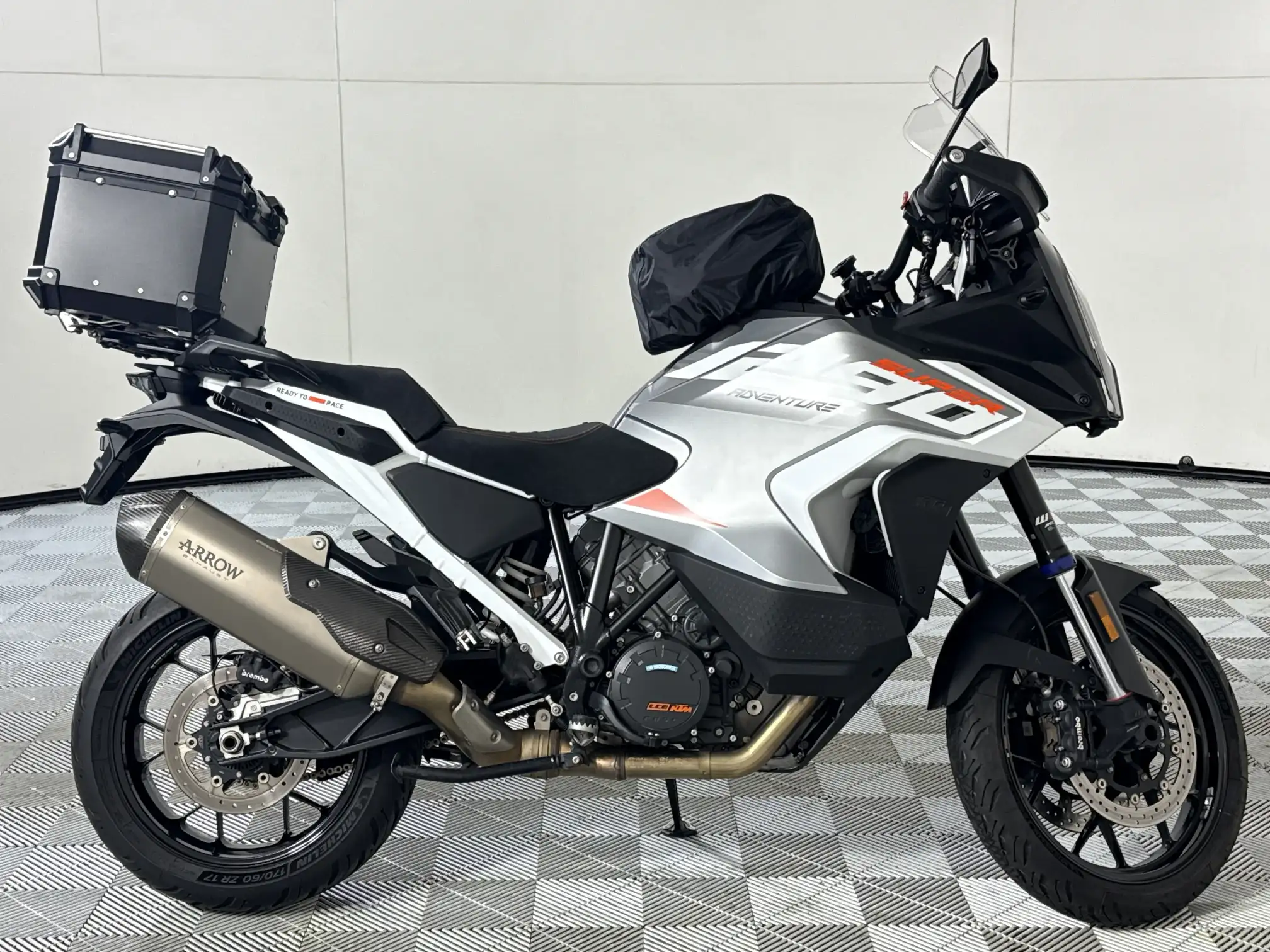 2025 KTM 1290 Super Adventure