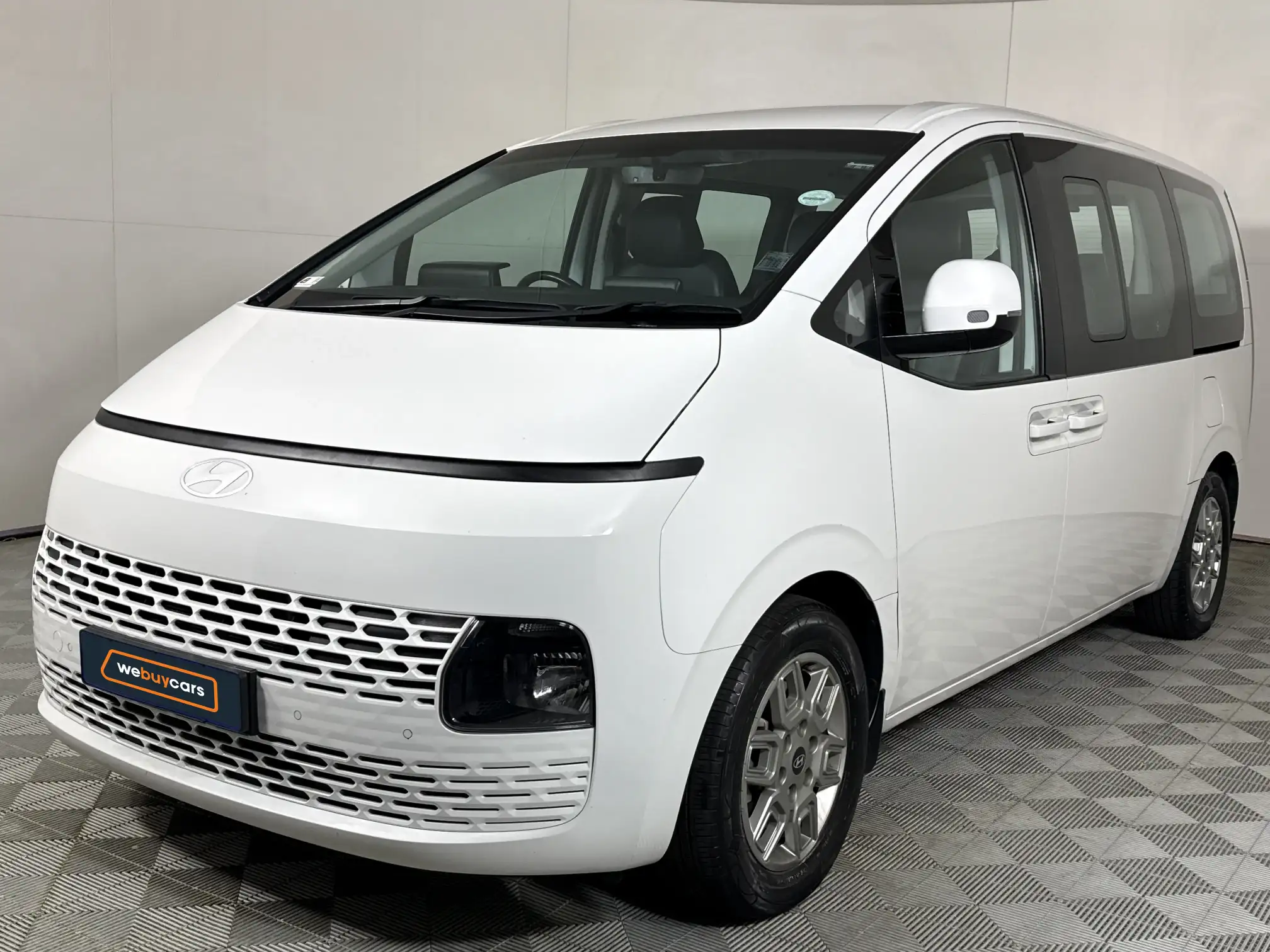 2024 Hyundai Staria