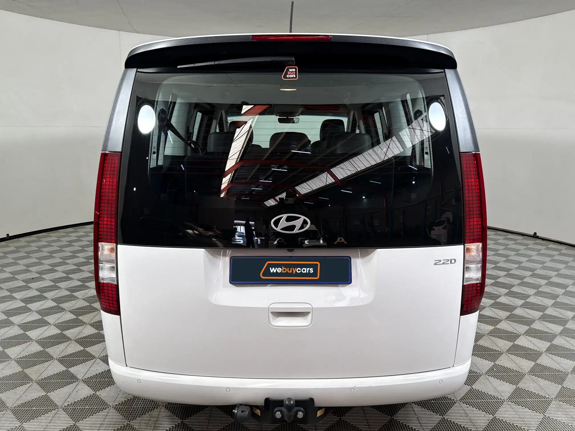 Hyundai Staria
