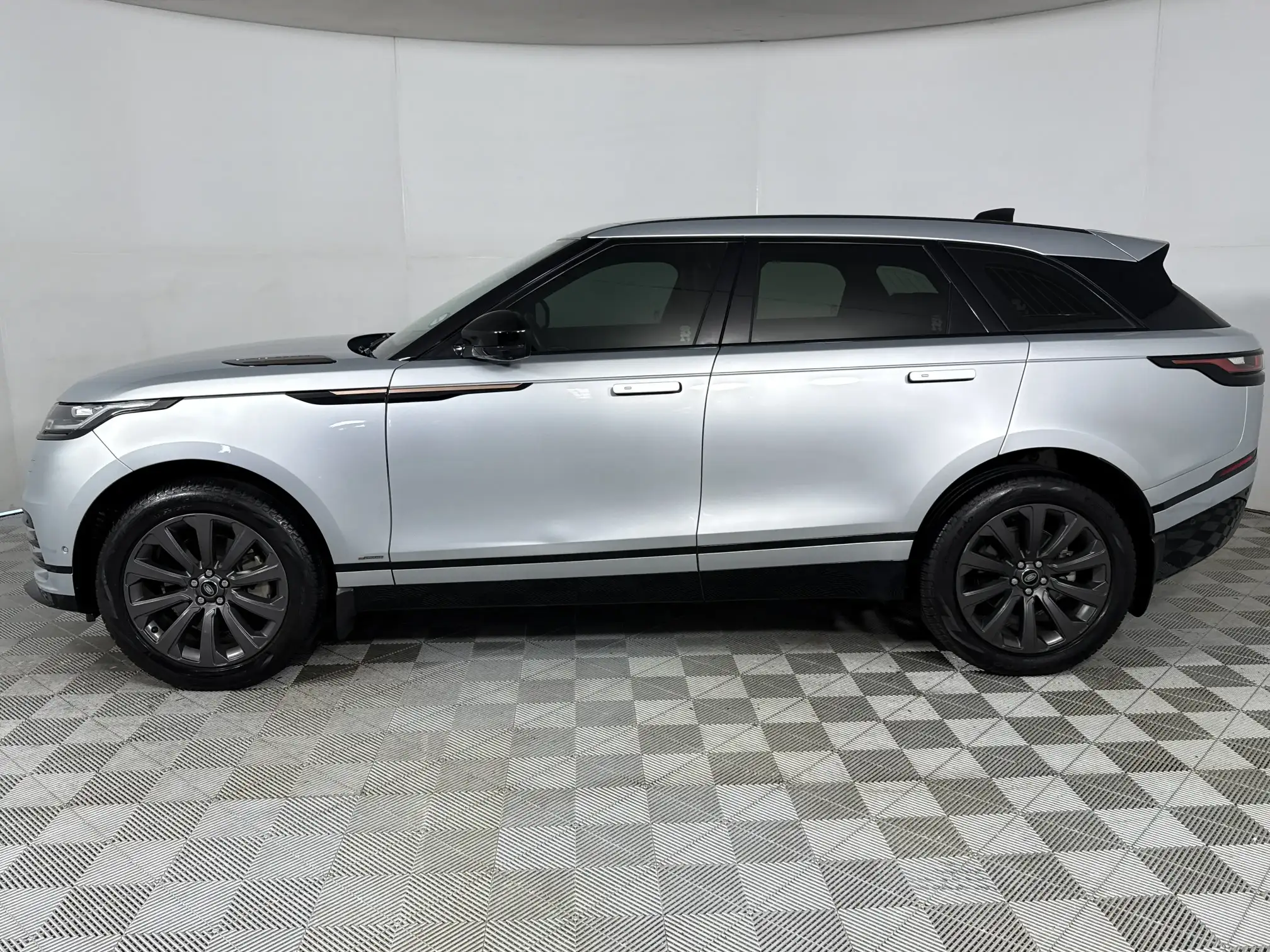 Land Rover Velar