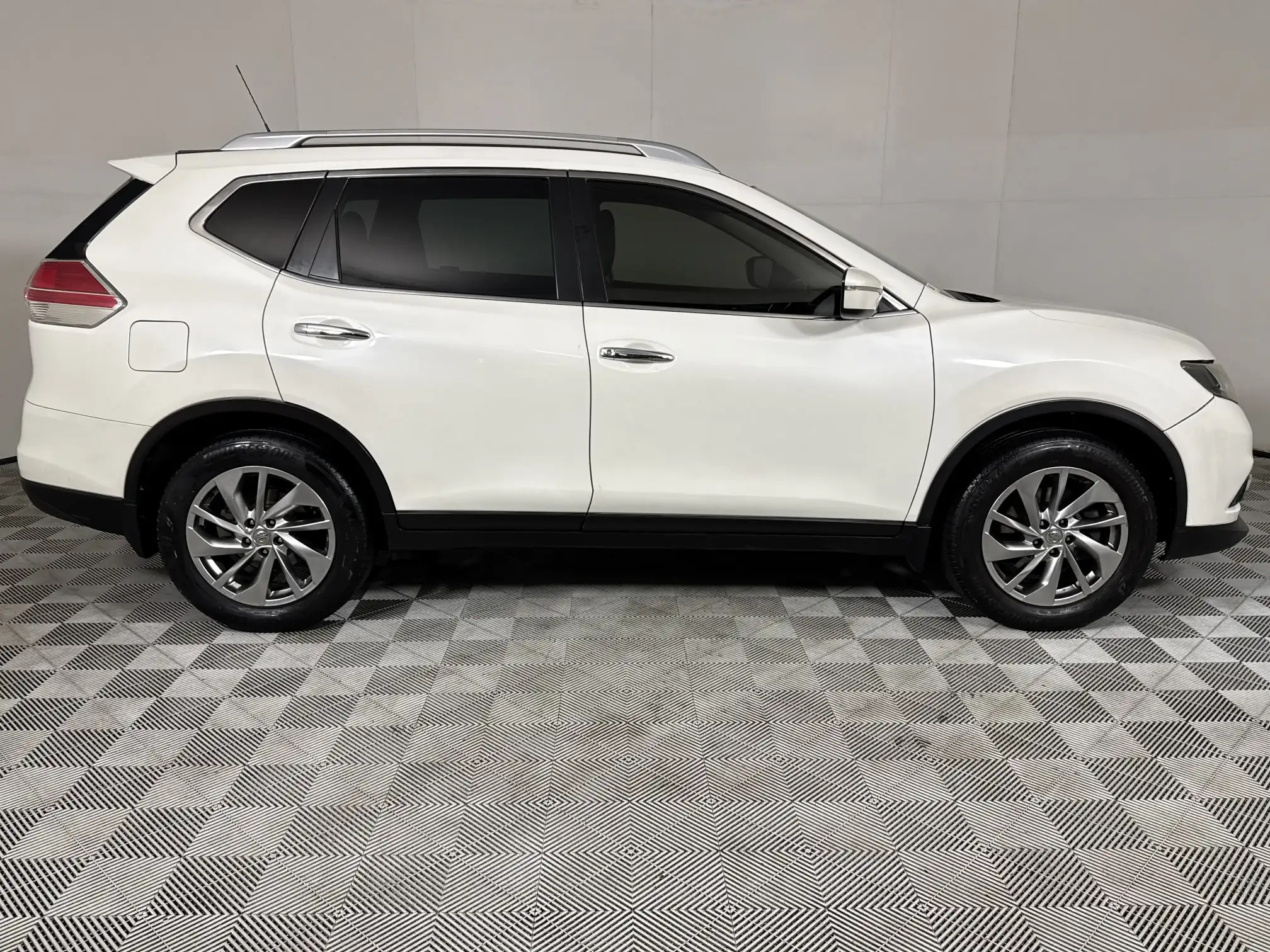 Nissan X Trail
