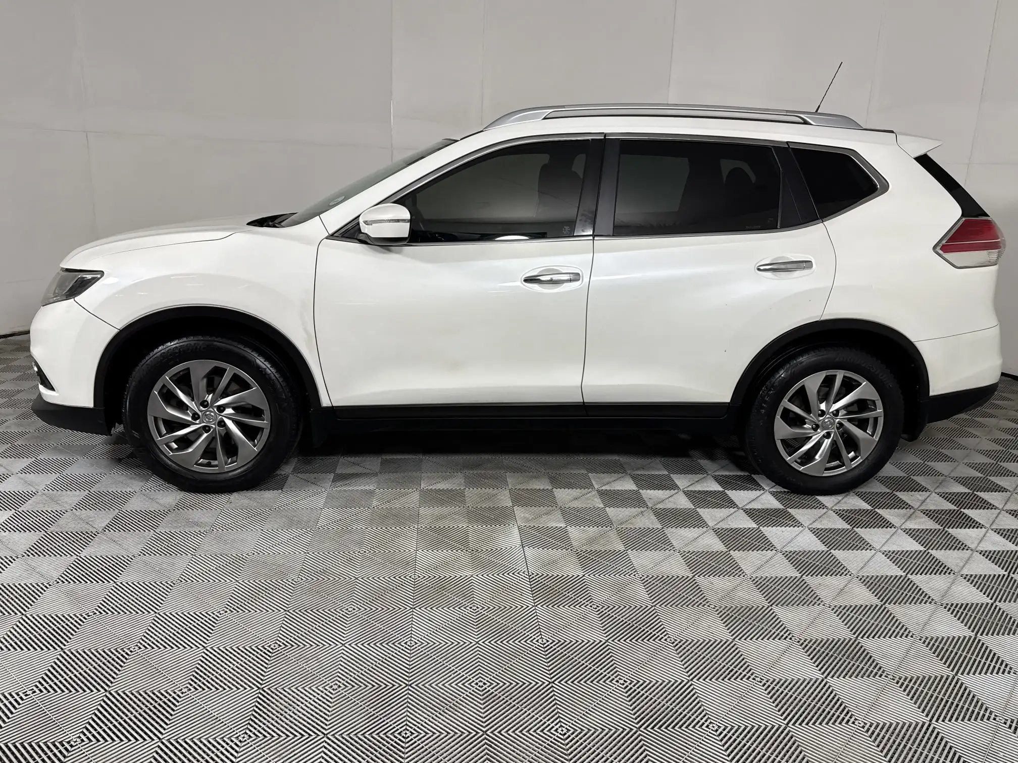 Nissan X Trail