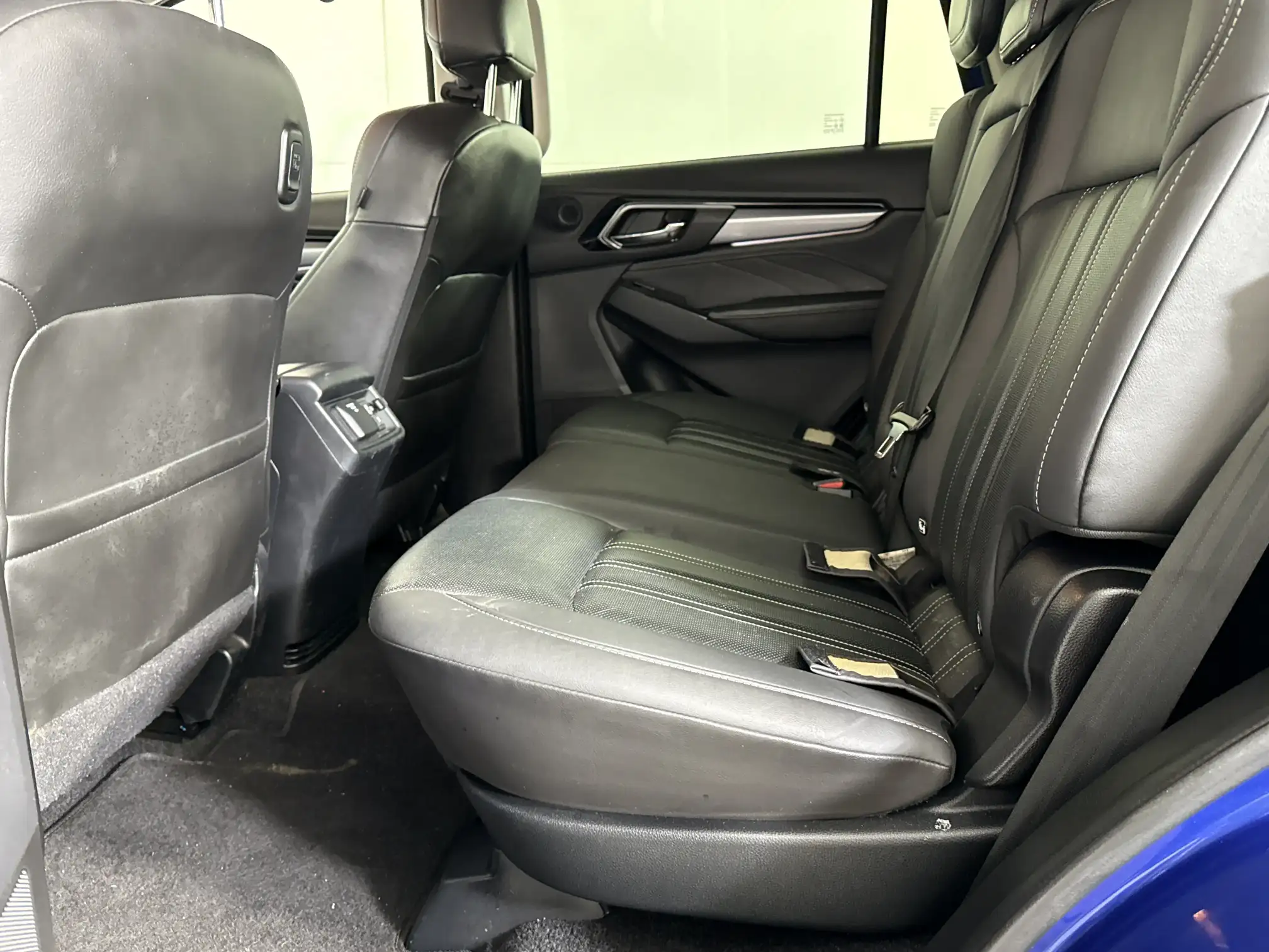 Isuzu MU-X