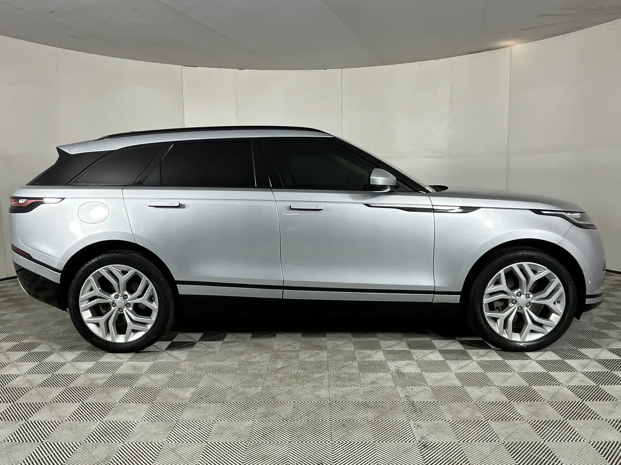 Land Rover Velar