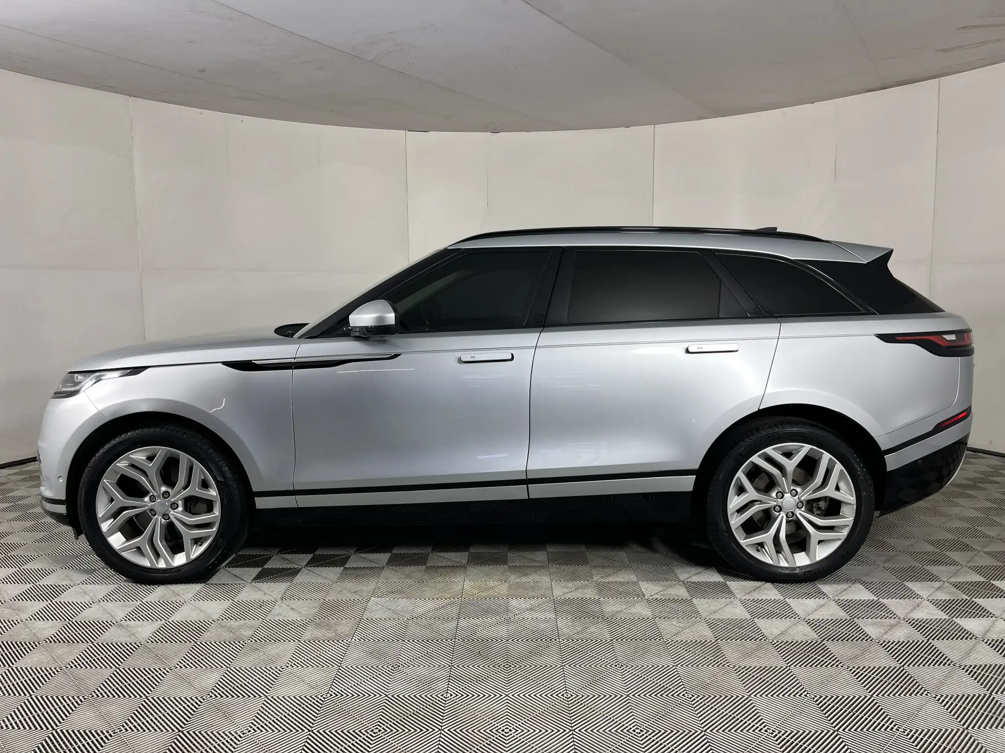 Land Rover Velar