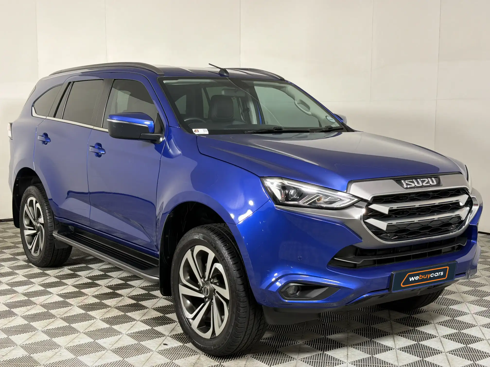 Isuzu MU-X