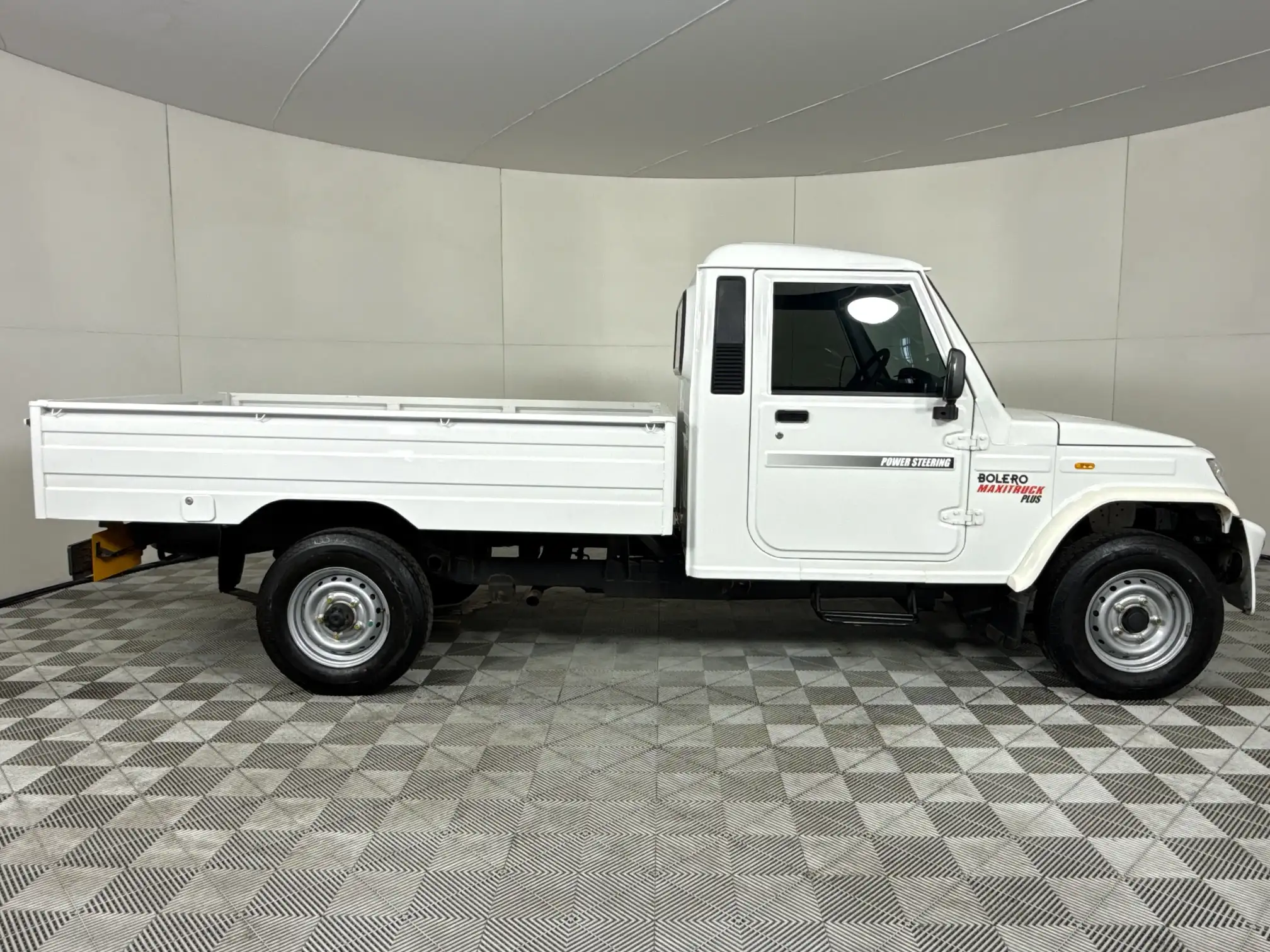 Mahindra Bolero