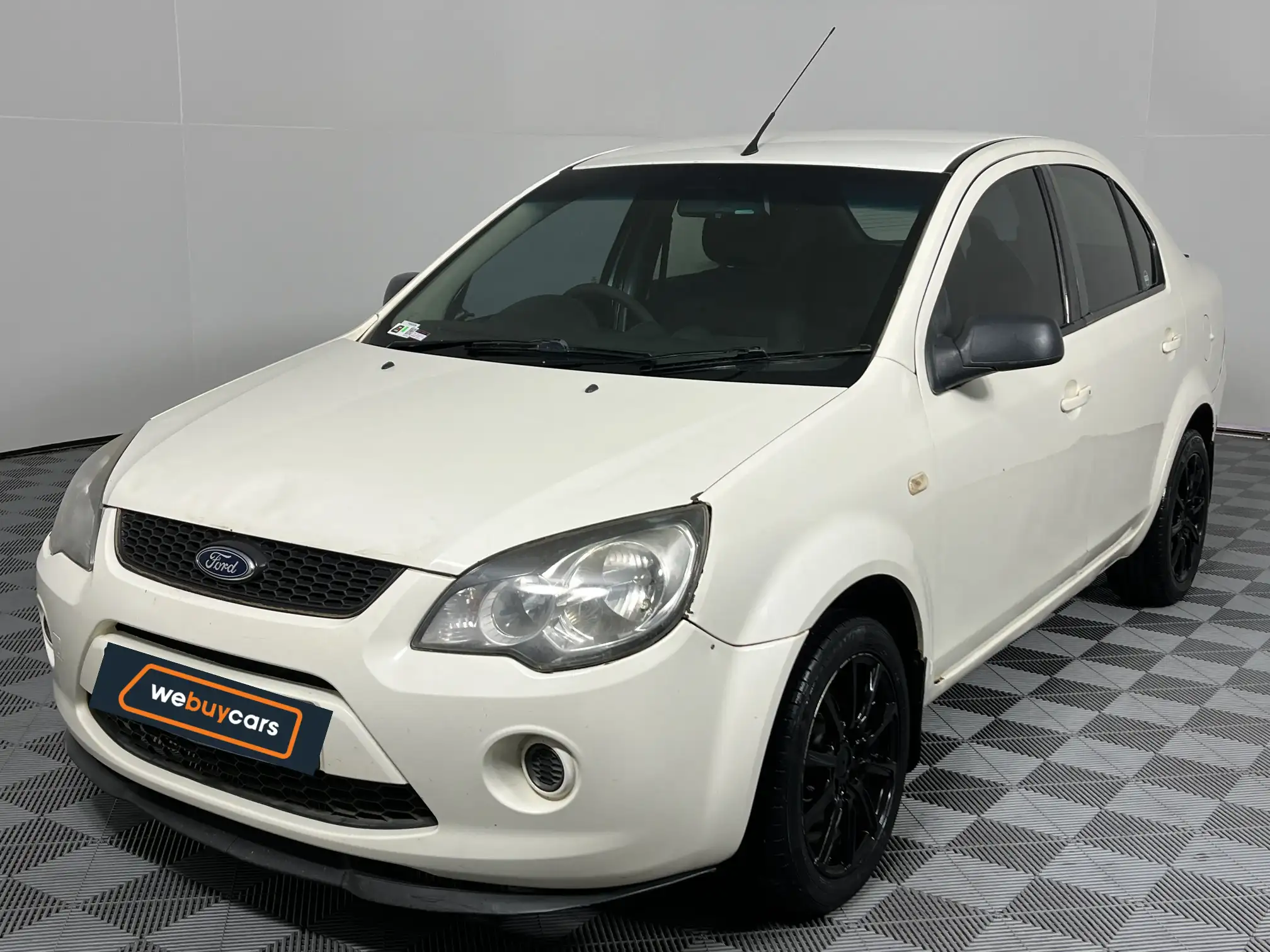 2015 Ford Ikon