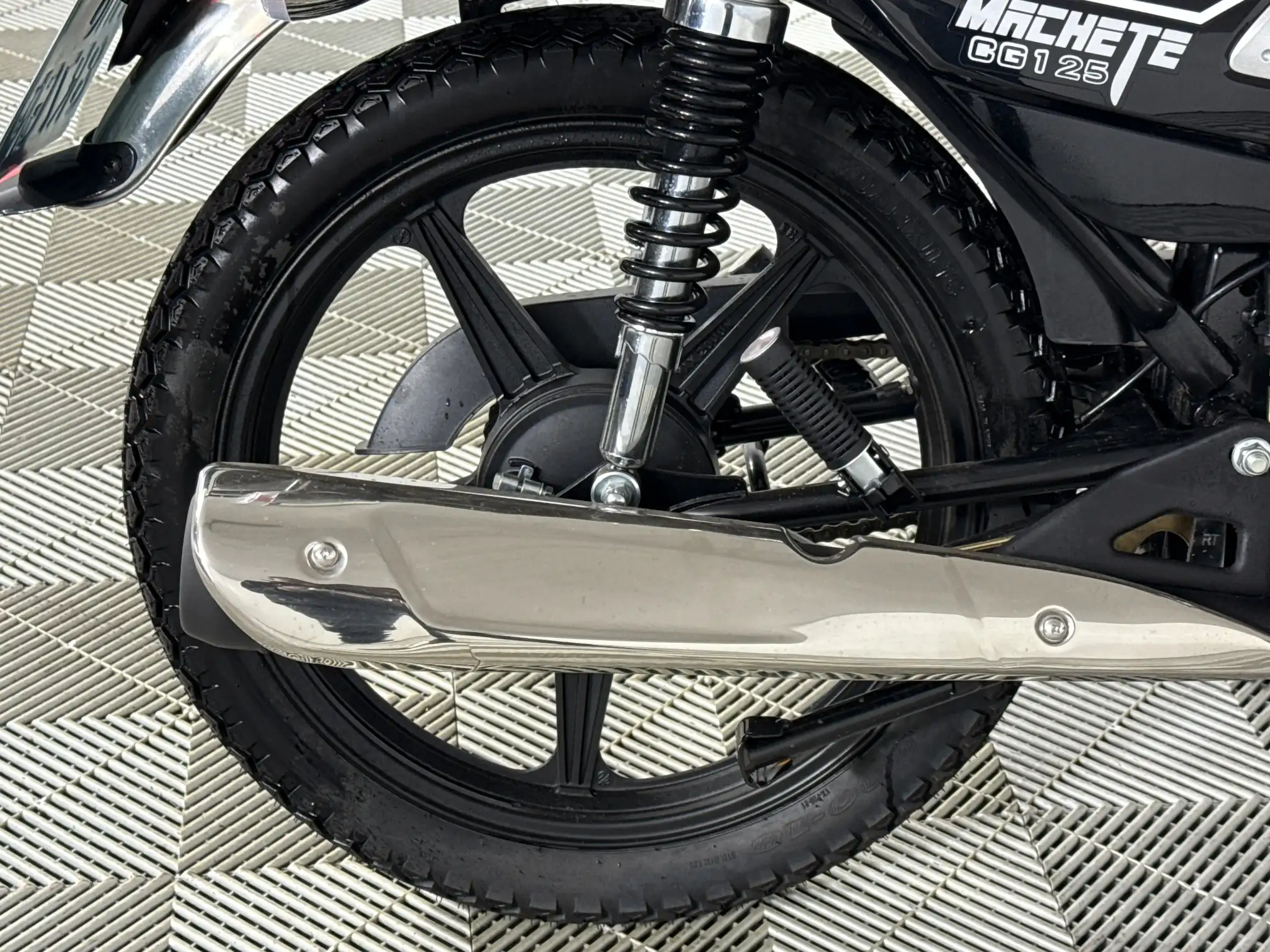 Lifan Machete