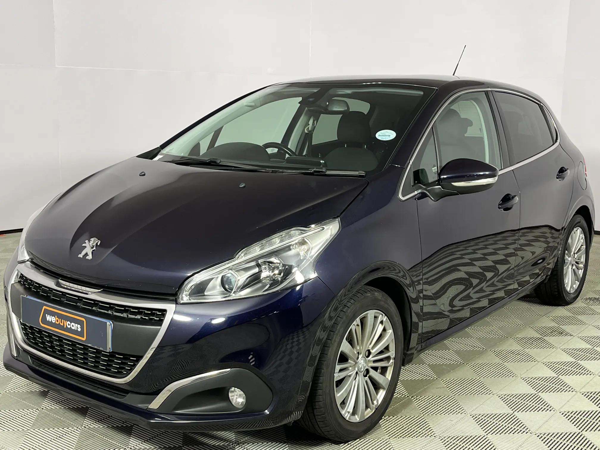 Peugeot 208 1.2T Allure