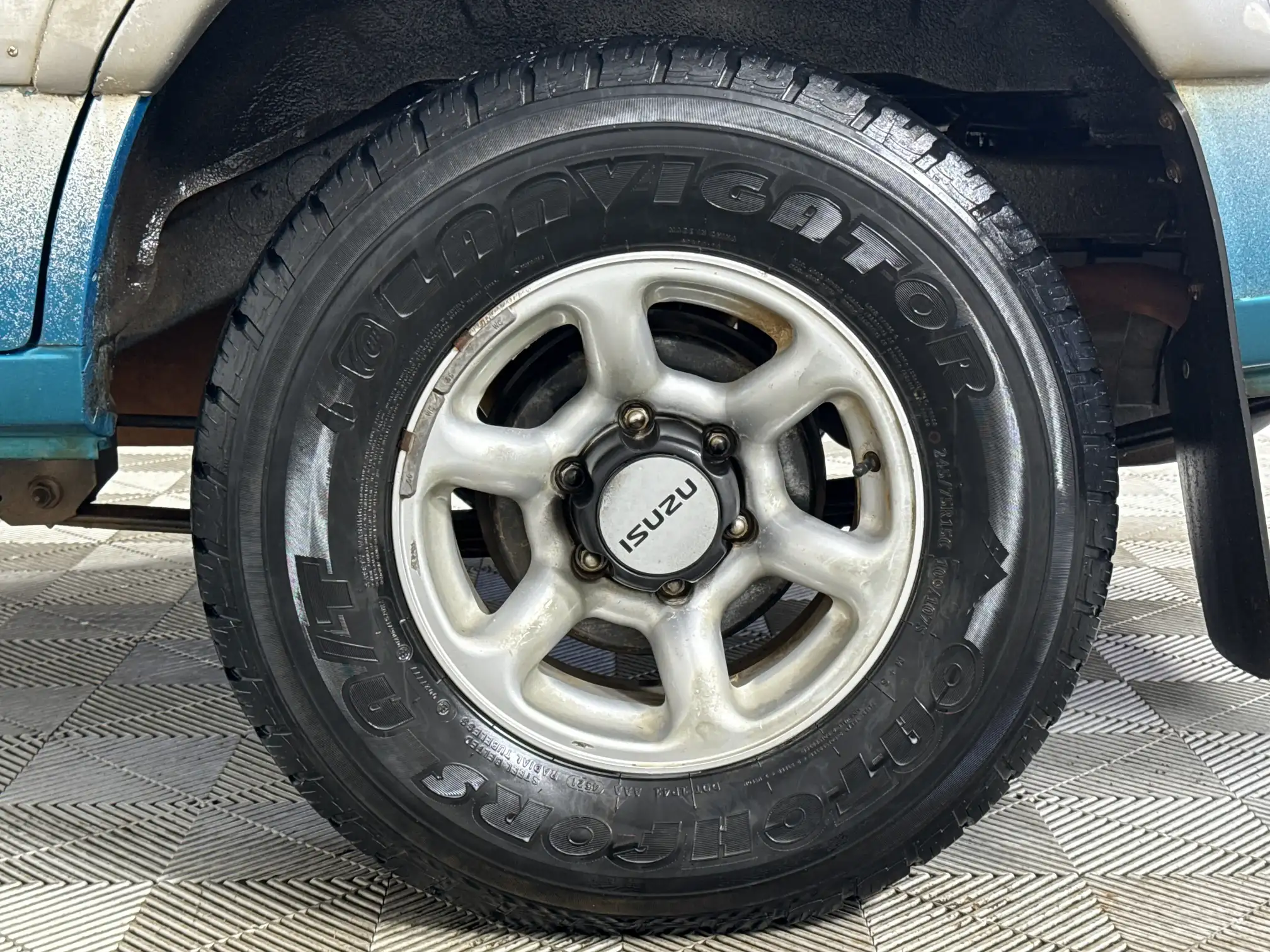 Isuzu Frontier