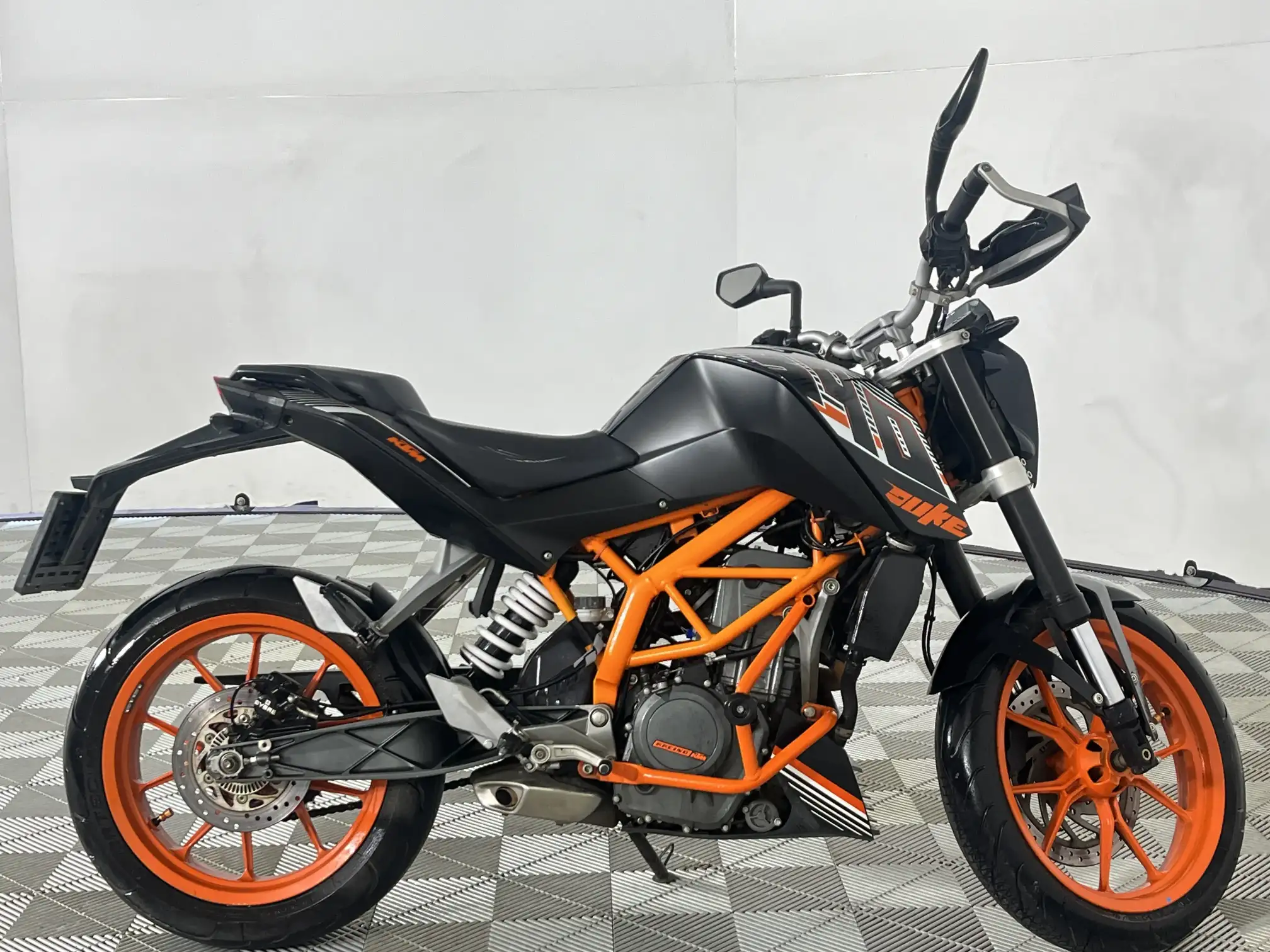 2016 KTM Duke