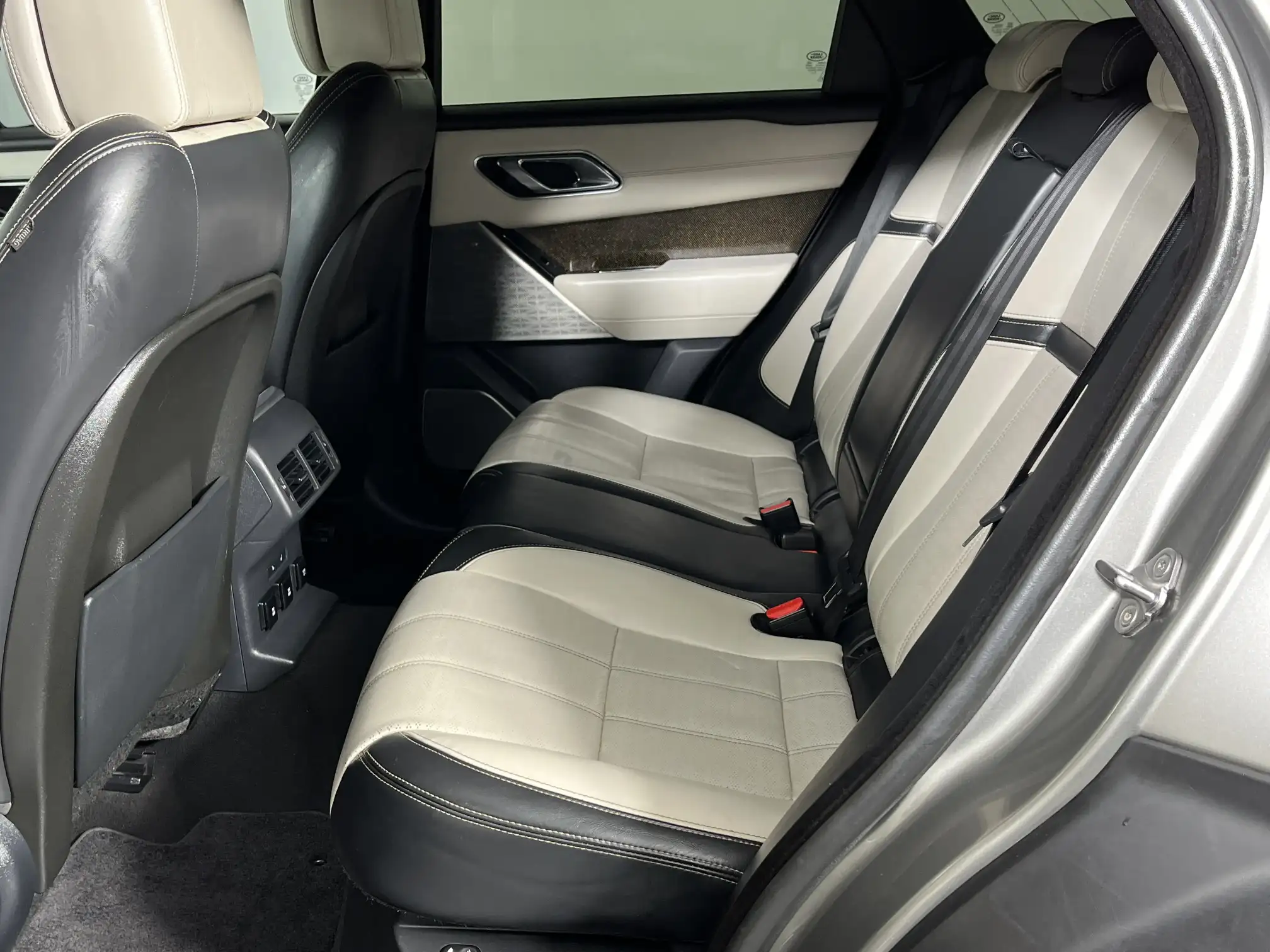 Land Rover Velar