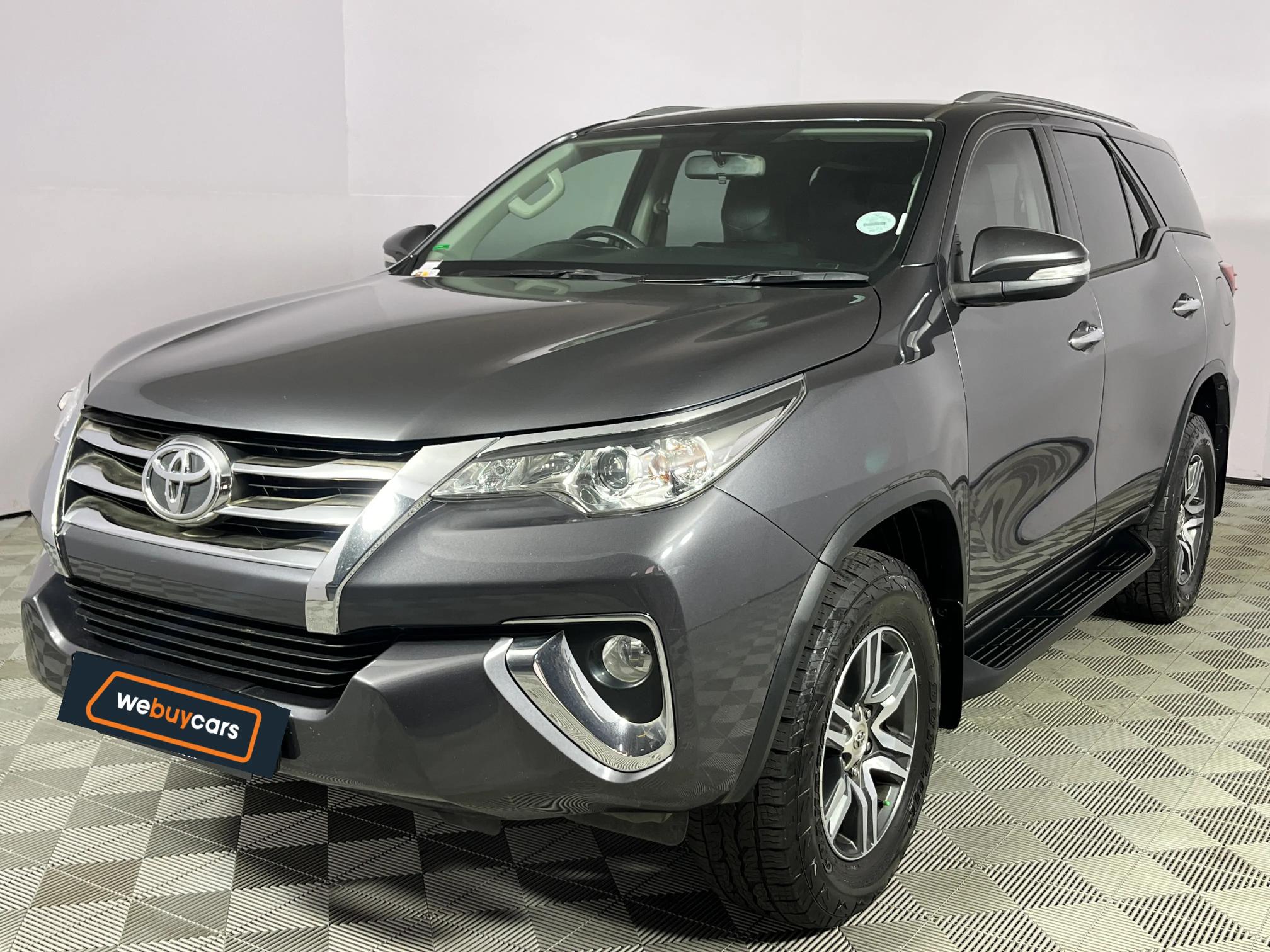 Toyota Fortuner IV 2.4 GD-6 Raised Body