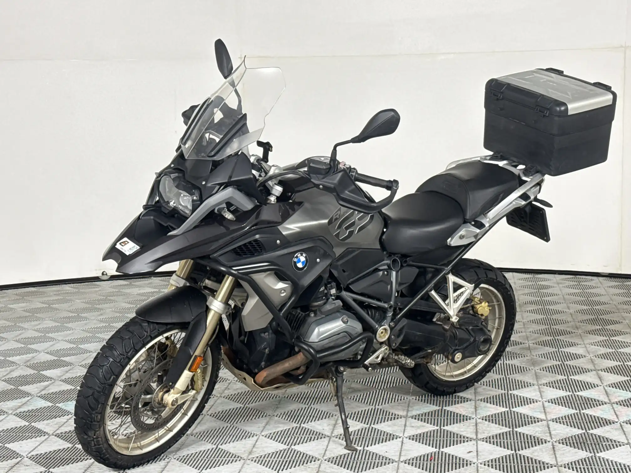 BMW R Series