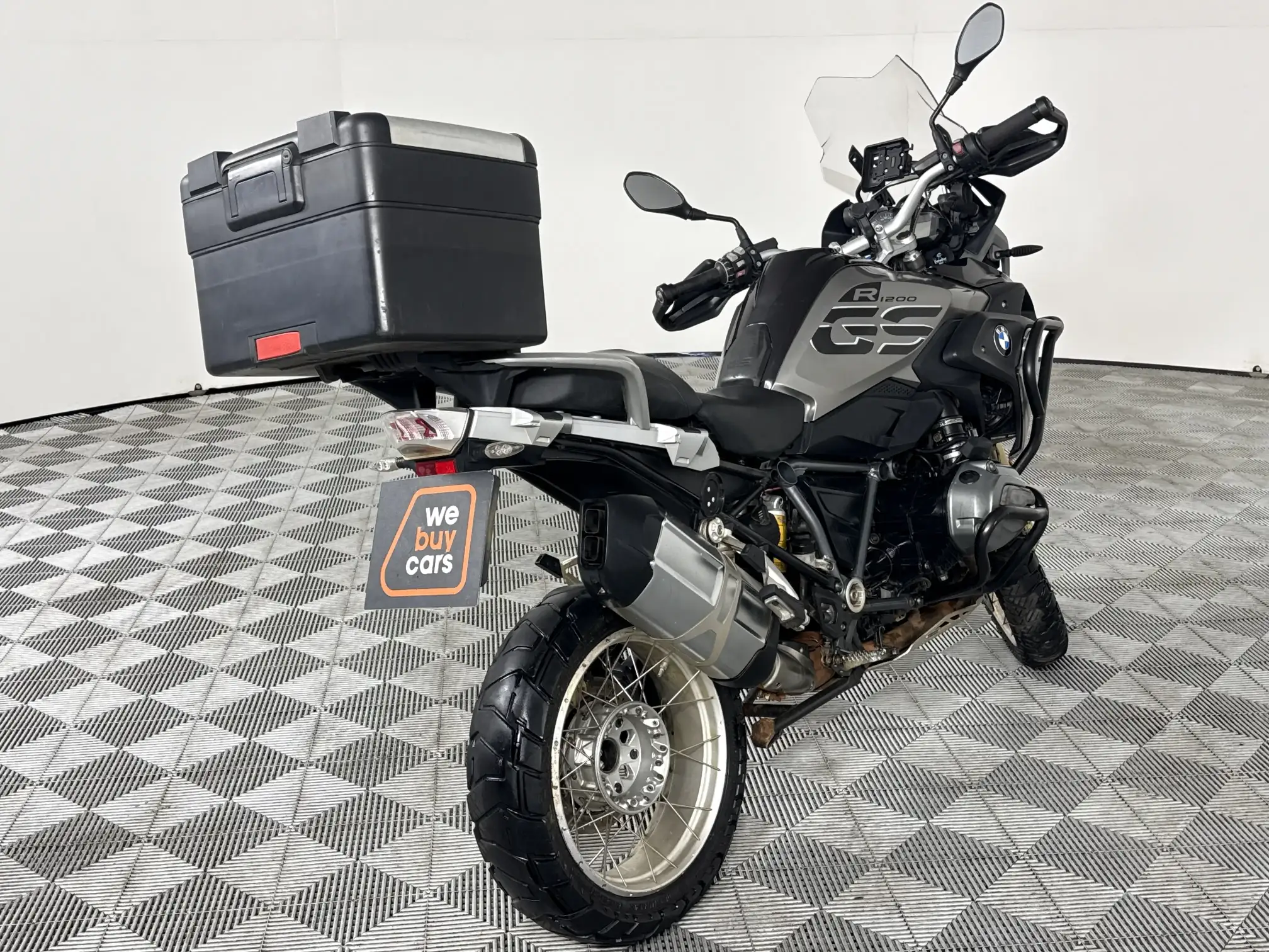 BMW R Series