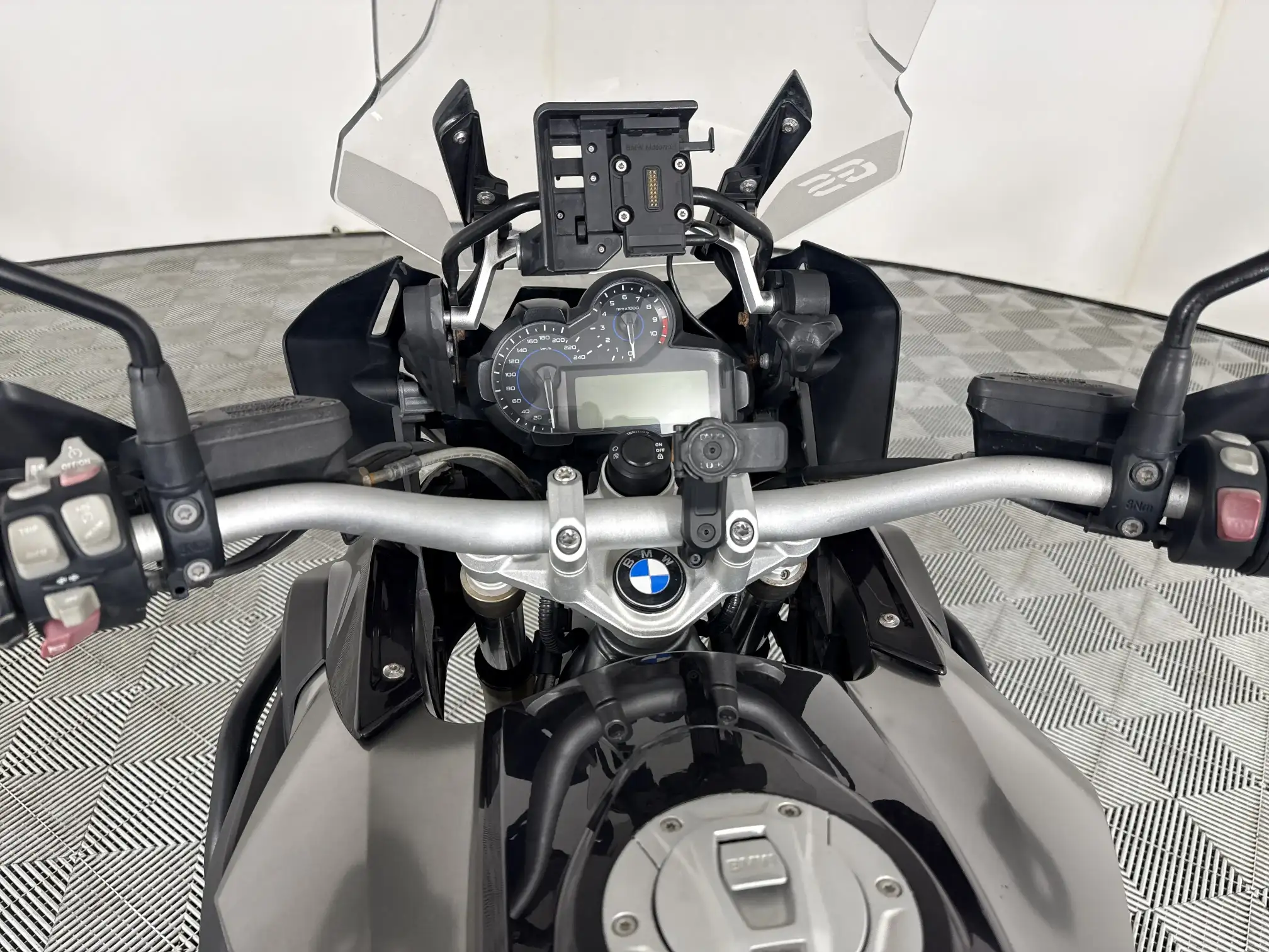BMW R Series
