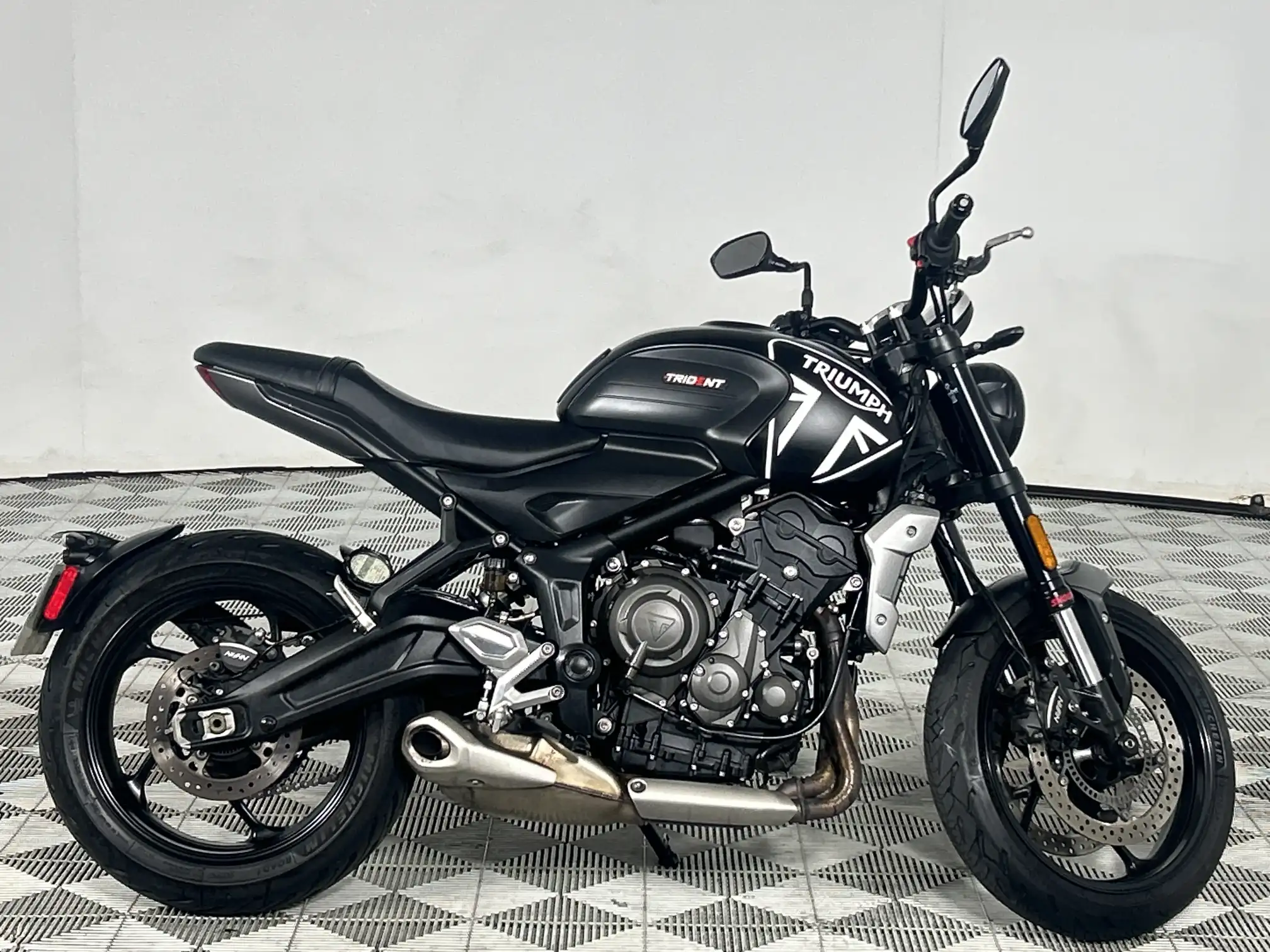 2021 Triumph Sreet Triple