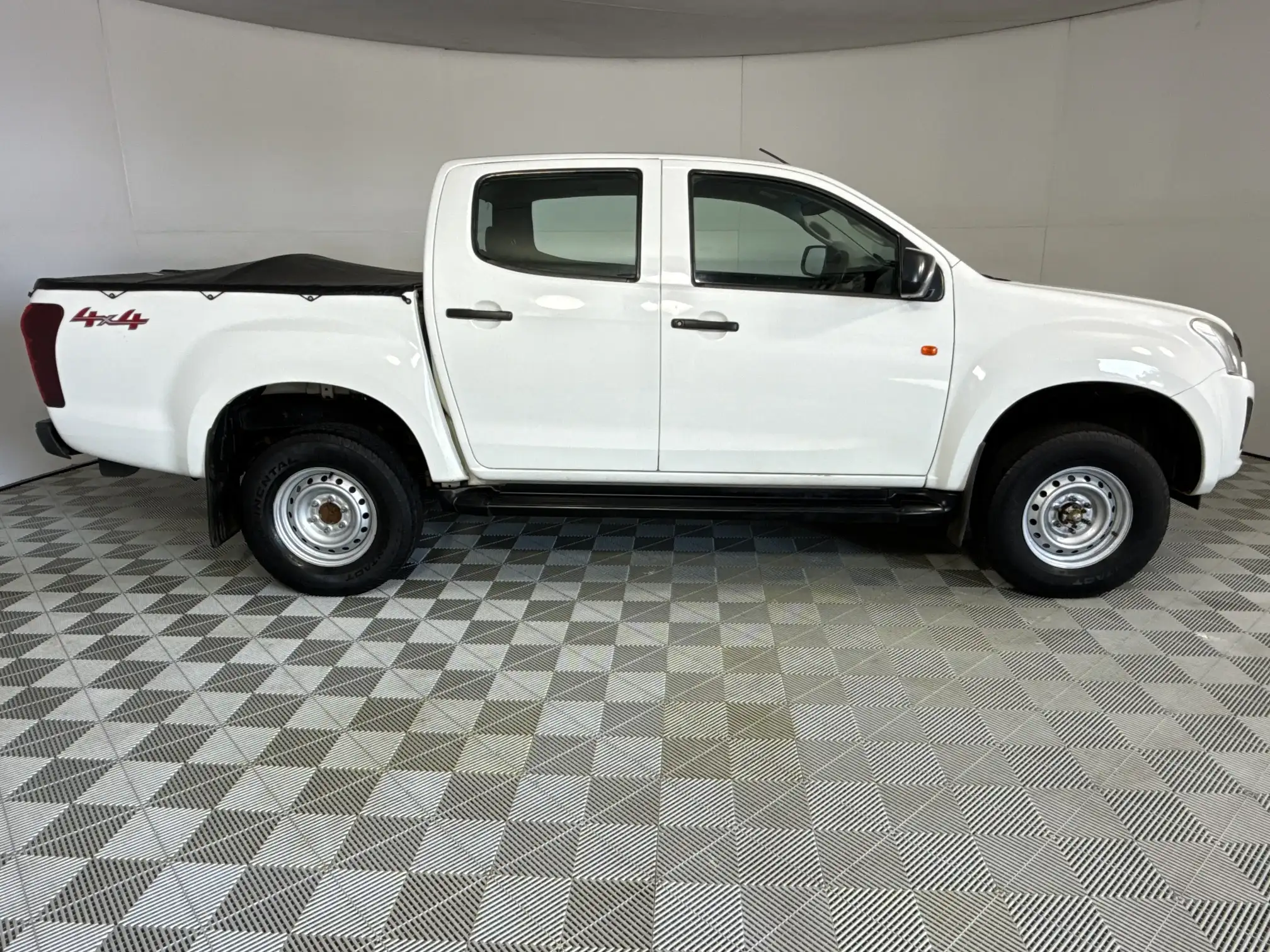 Isuzu D-MAX