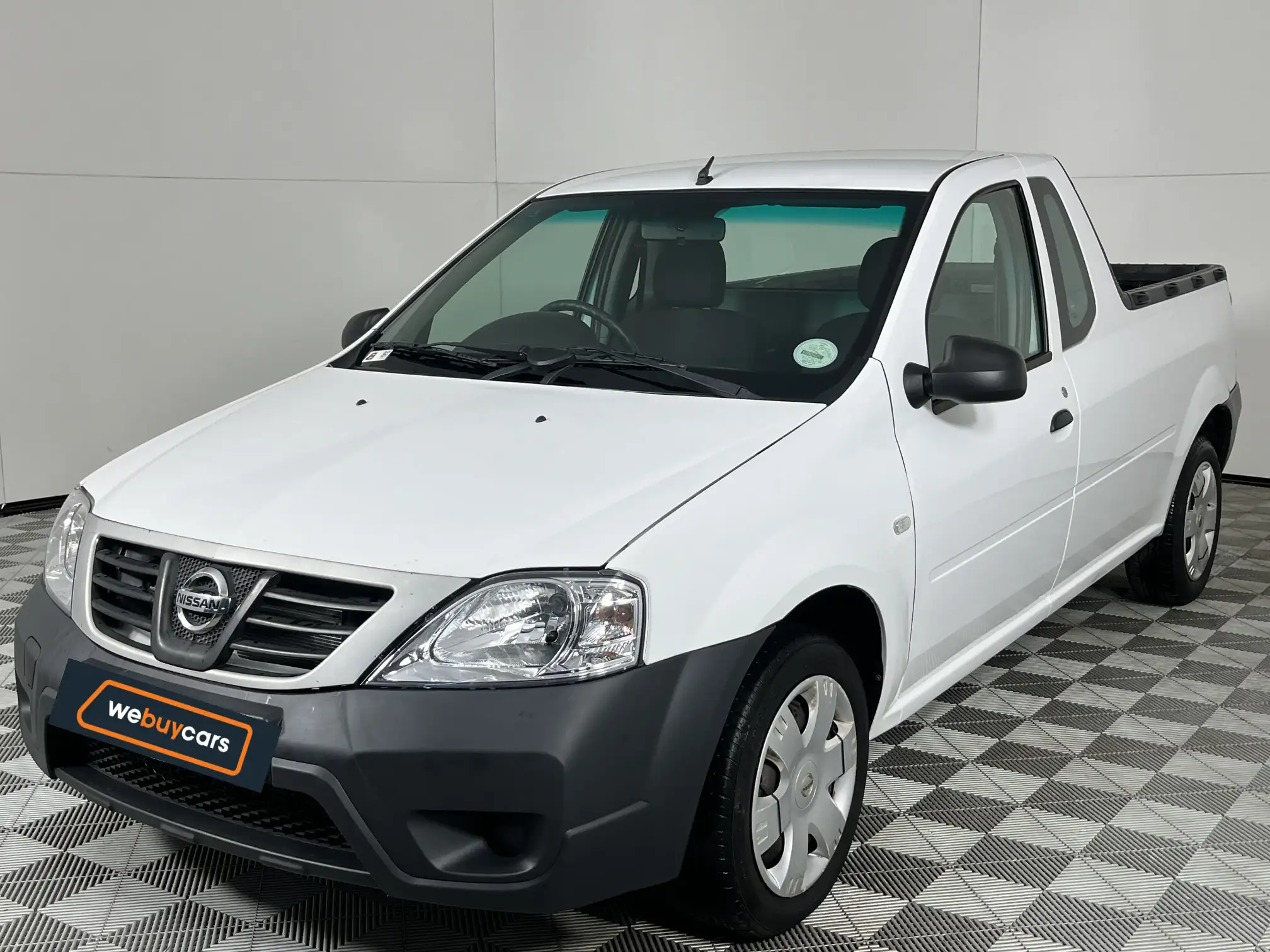 Nissan NP200