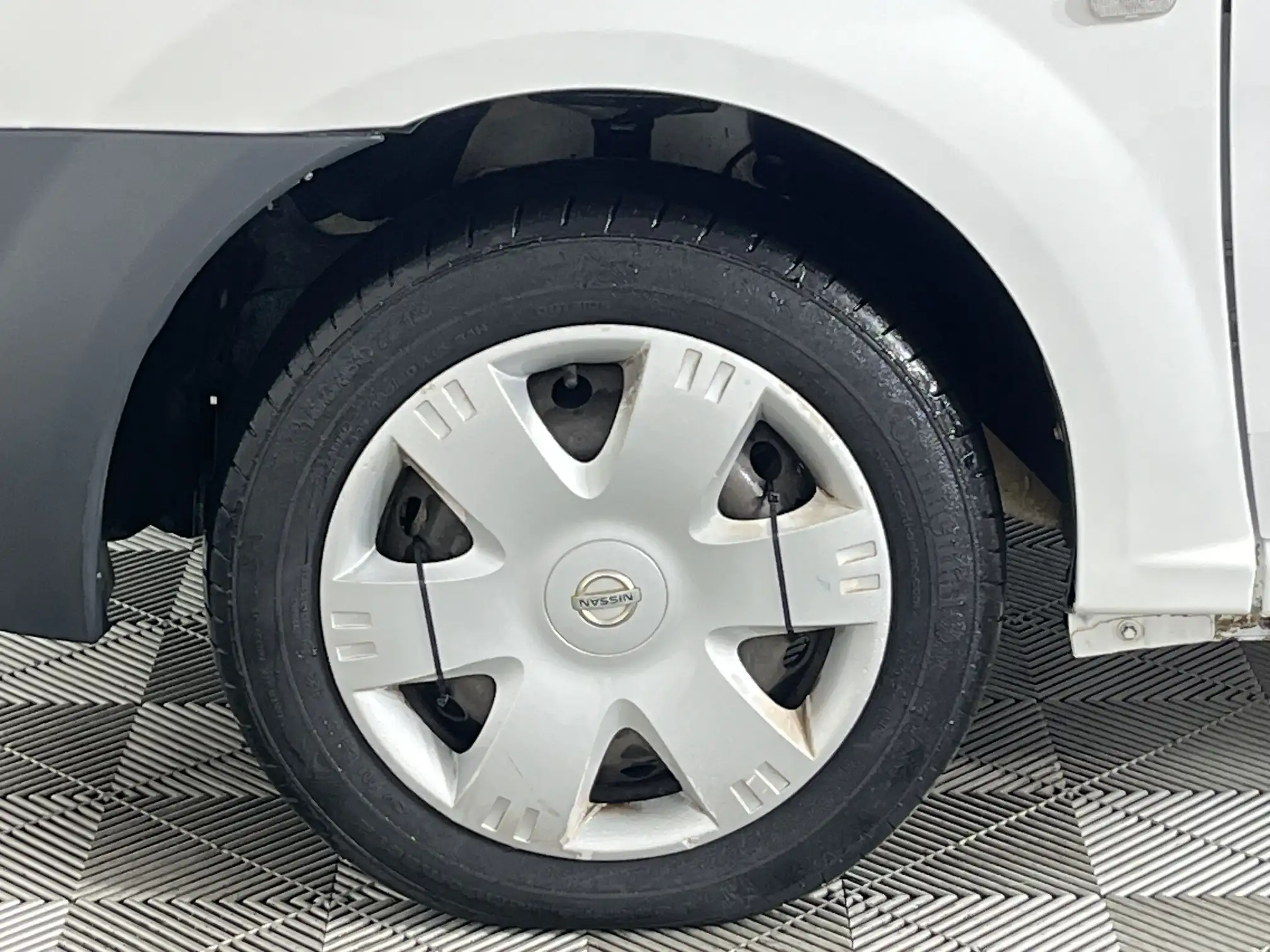 Nissan NP200