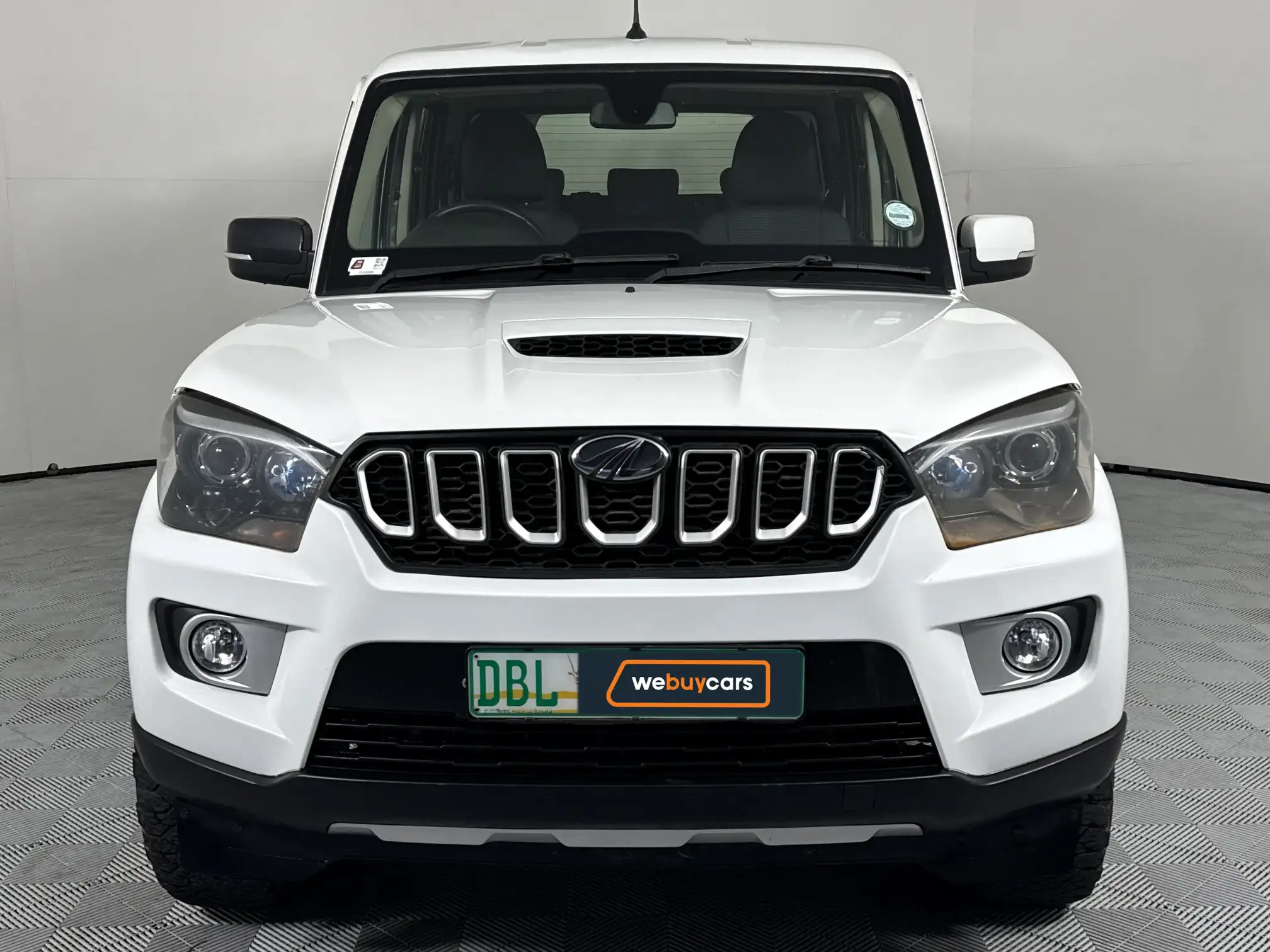 Mahindra PIK UP