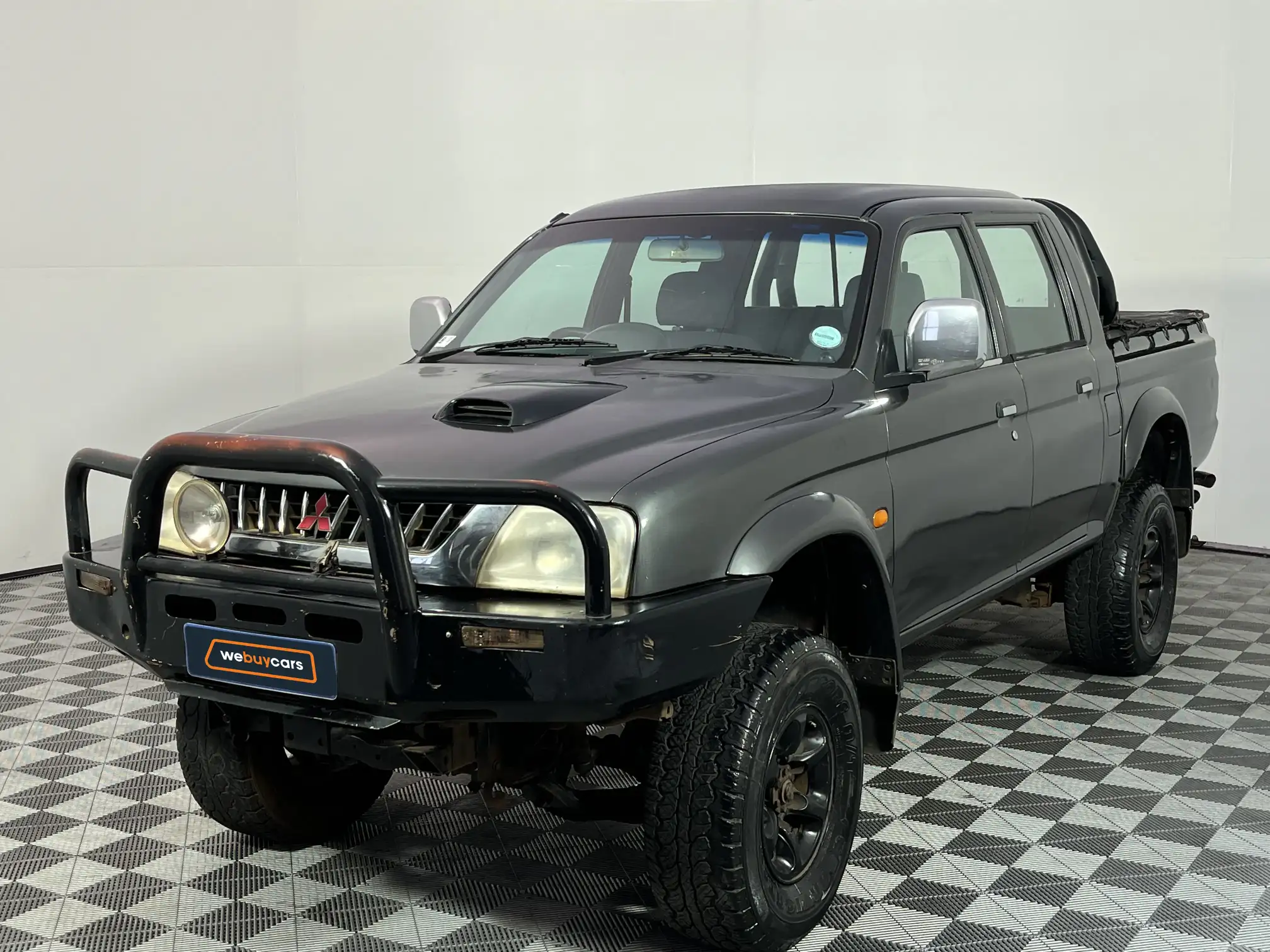 1999 Mitsubishi Colt