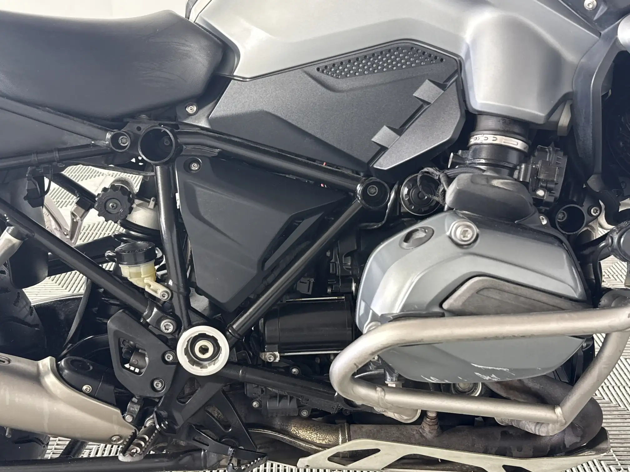 BMW R Series