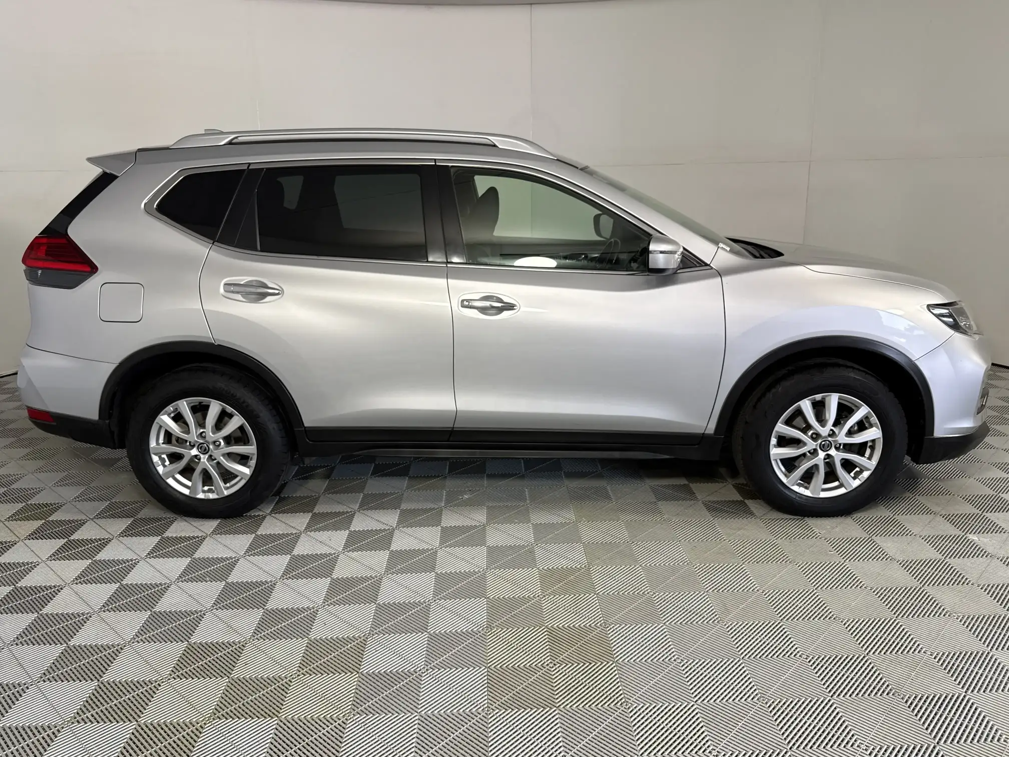 Nissan X Trail
