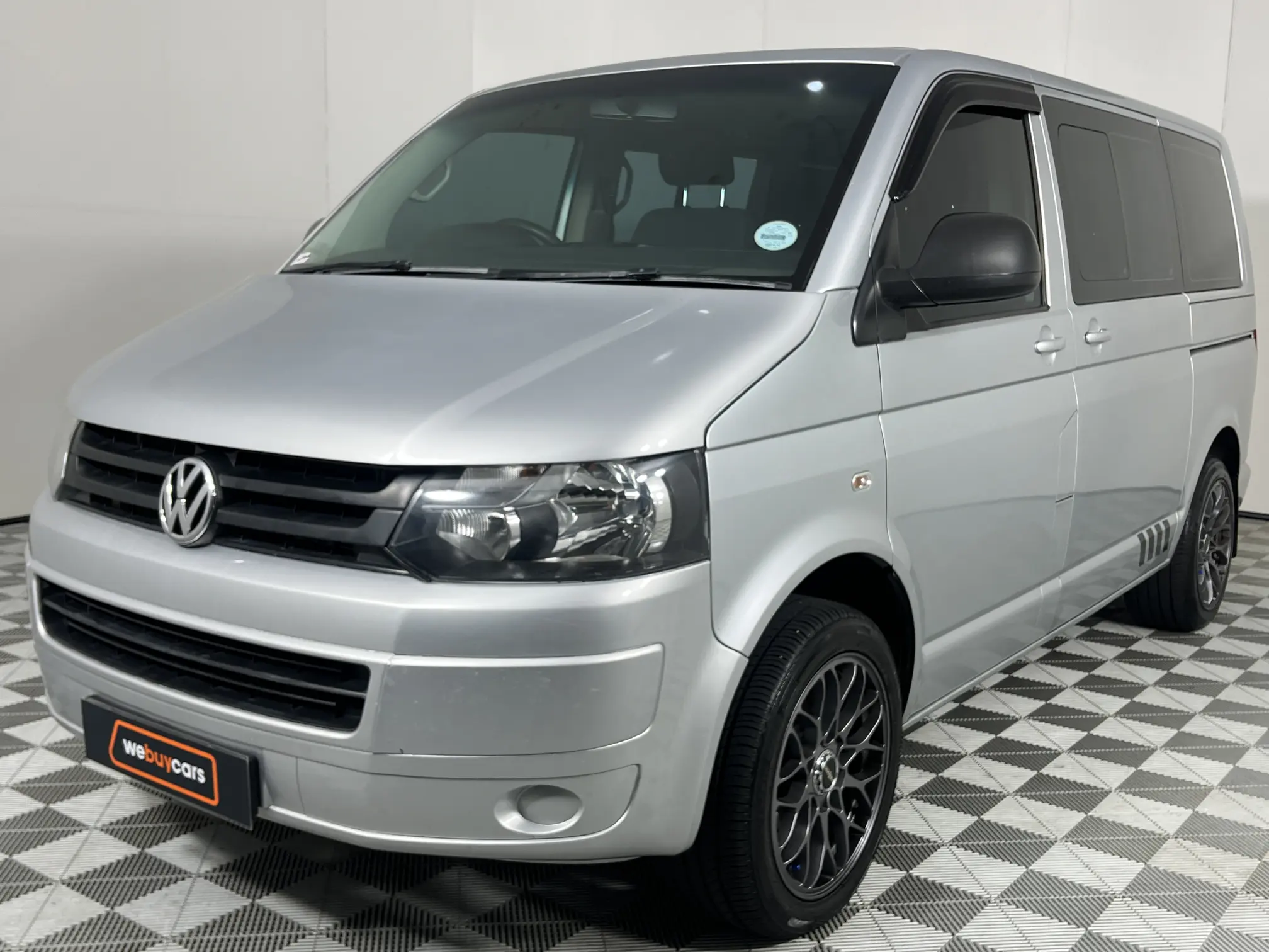 2014 Volkswagen T5 Kombi 2.0 TDI (75 KW) Base (trendline)