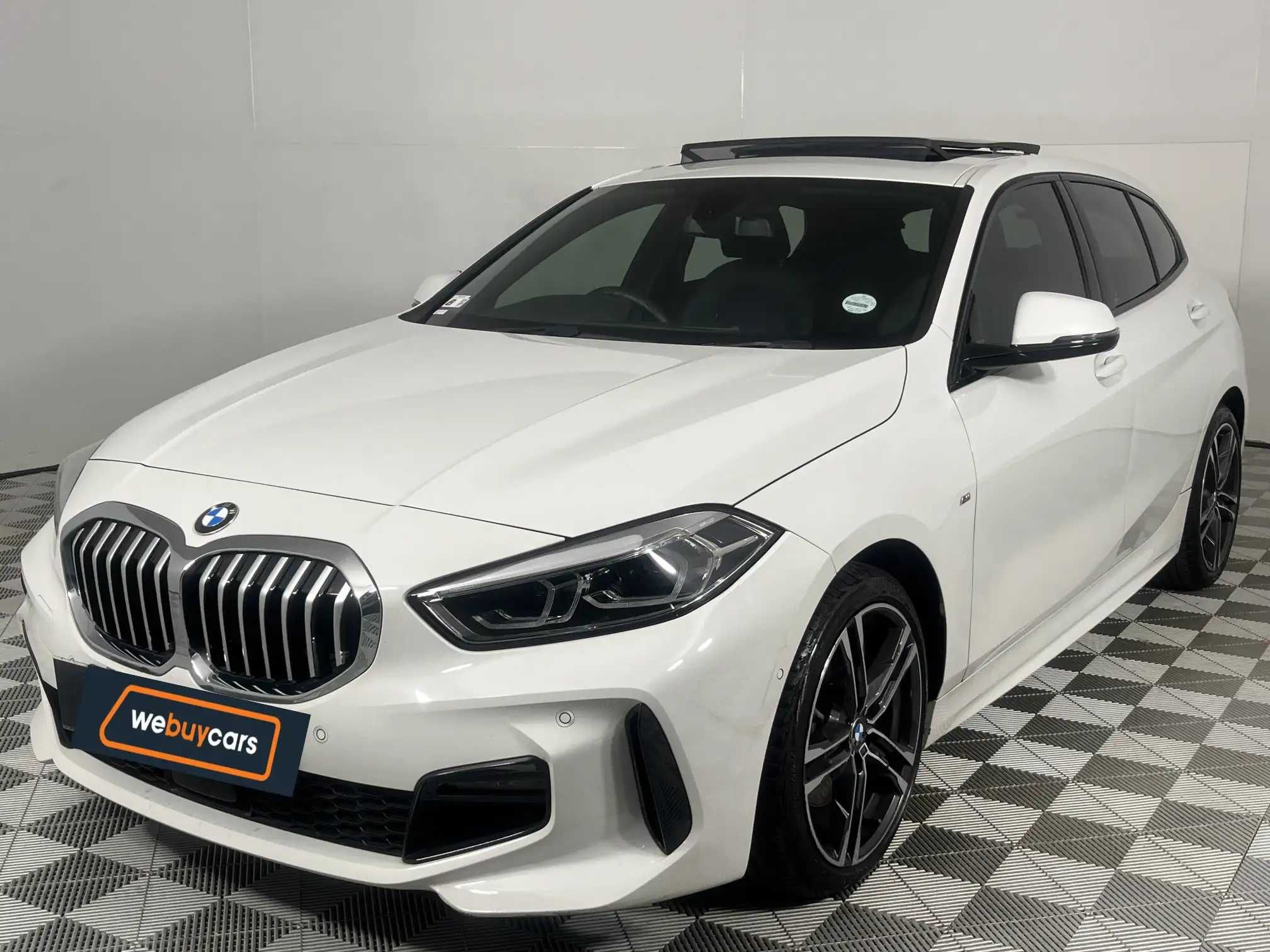 2023 BMW 1 Series (f40)