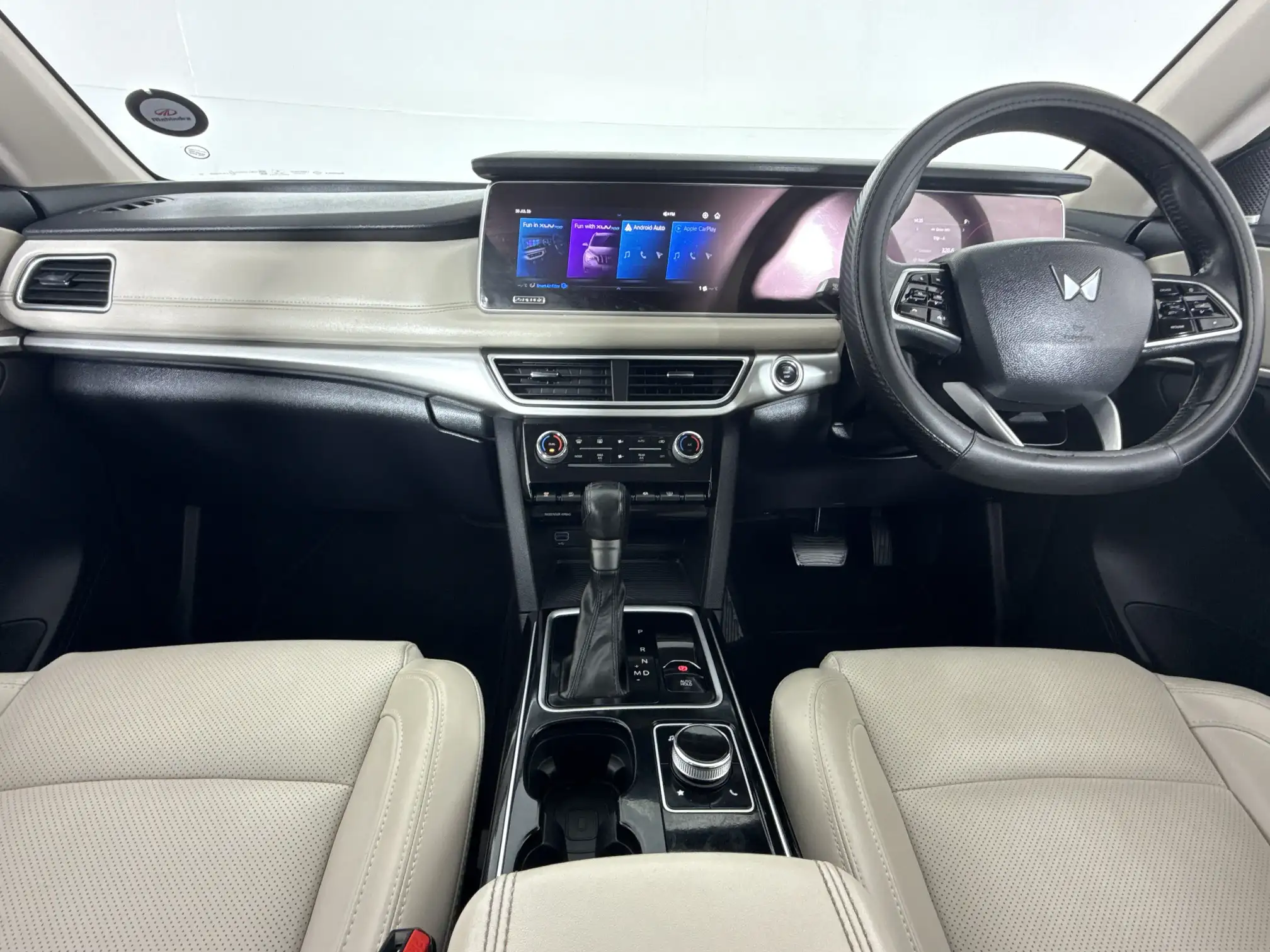 Mahindra XUV 700